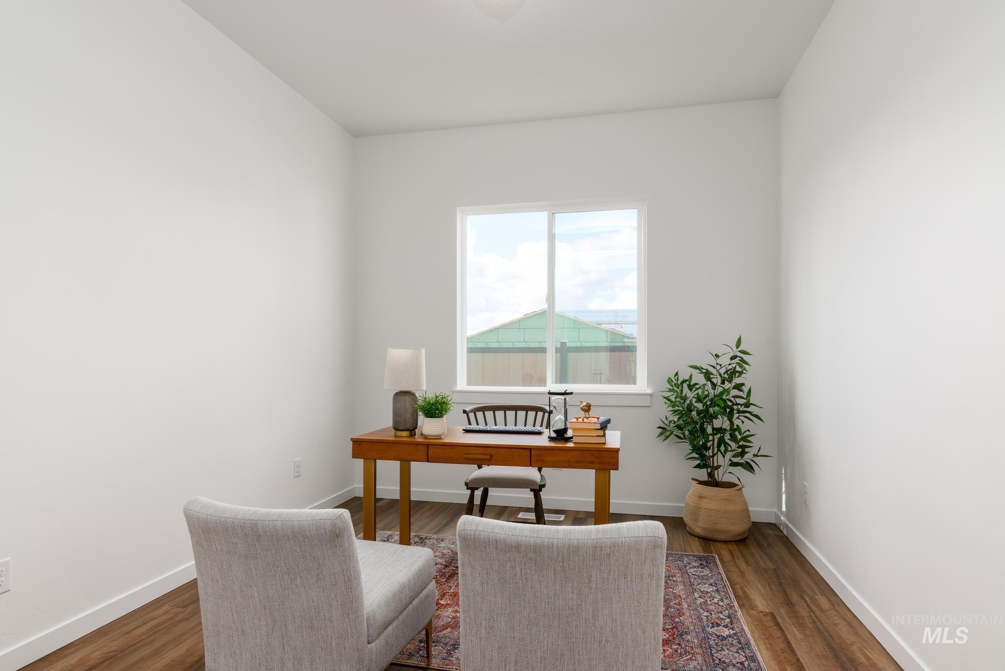 3726 N San Carlos Way Property Photo 20