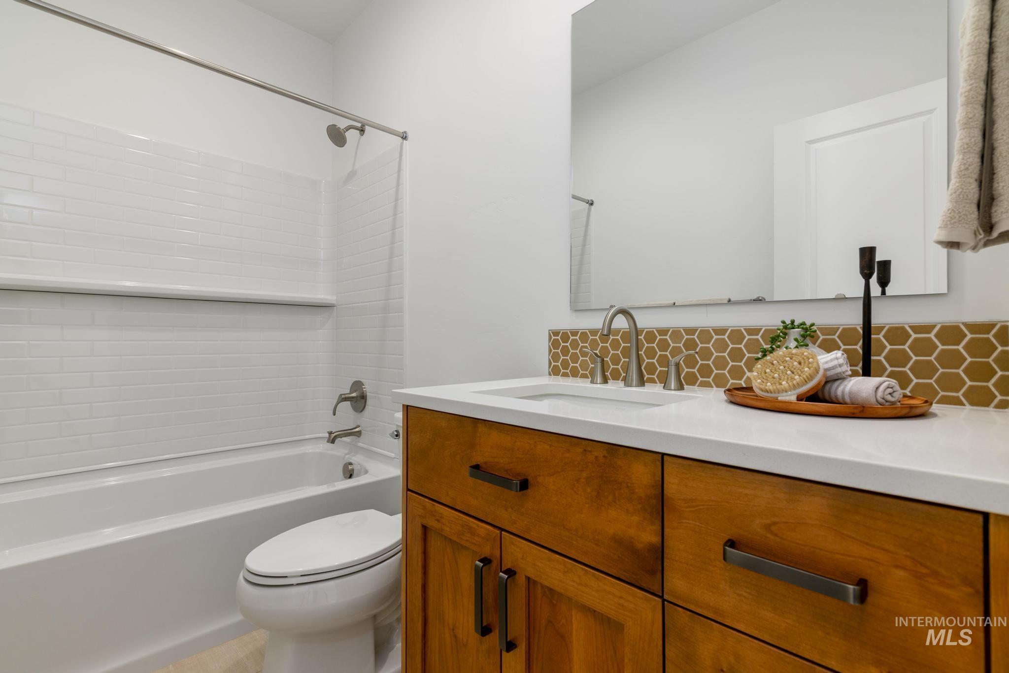3726 N San Carlos Way Property Photo 27