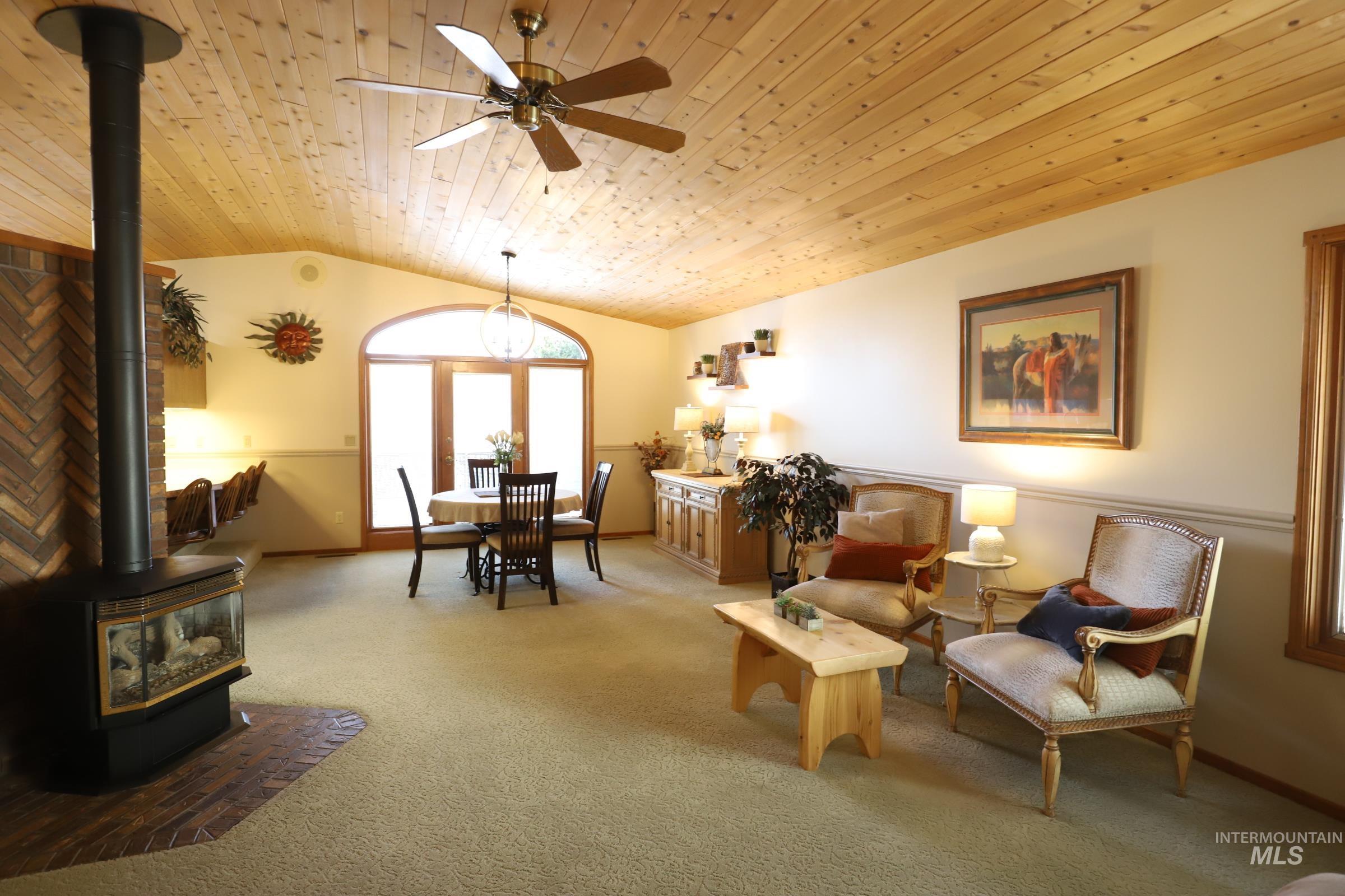 2353 Twin Oaks Park Property Photo 2