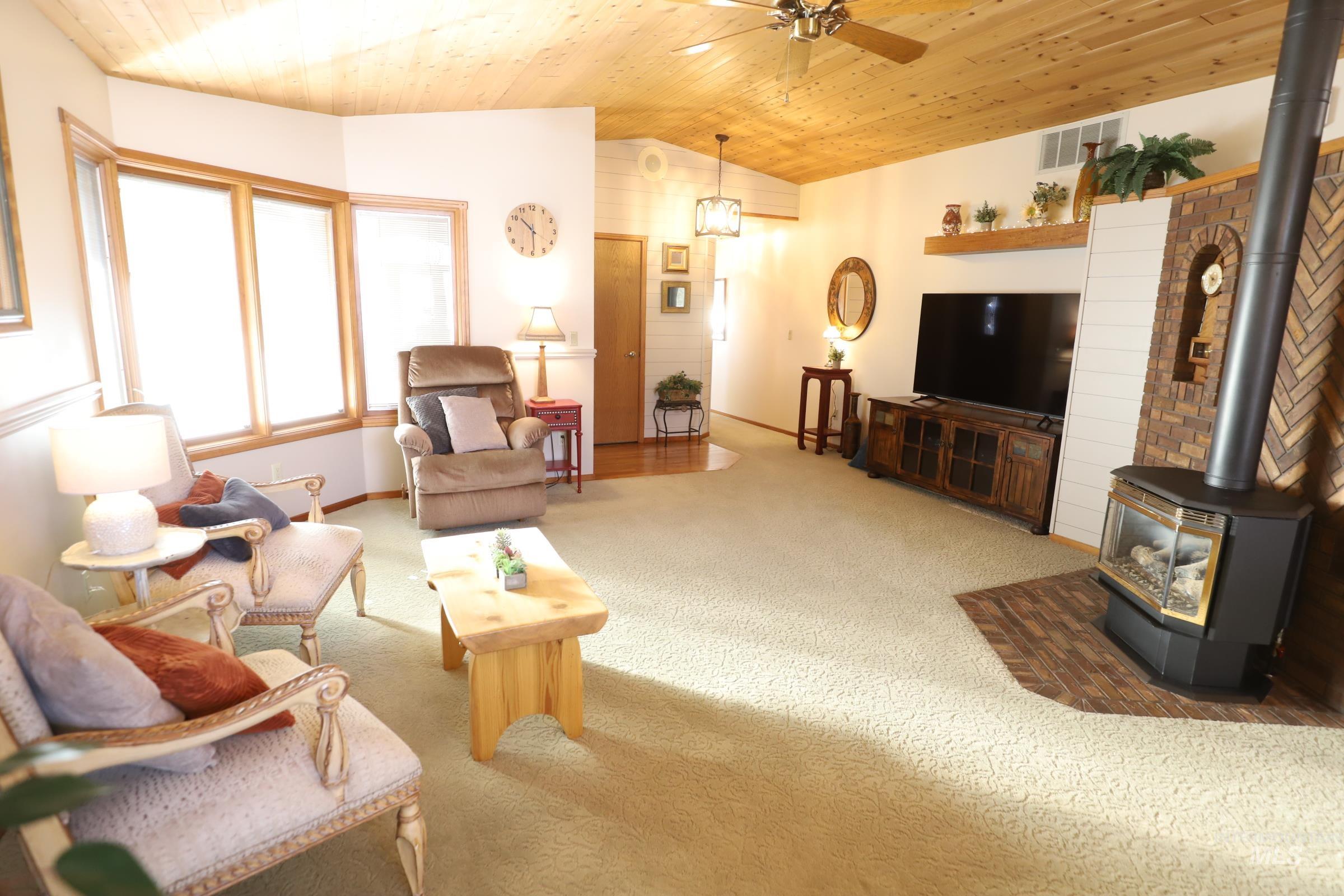 2353 Twin Oaks Park Property Photo 10