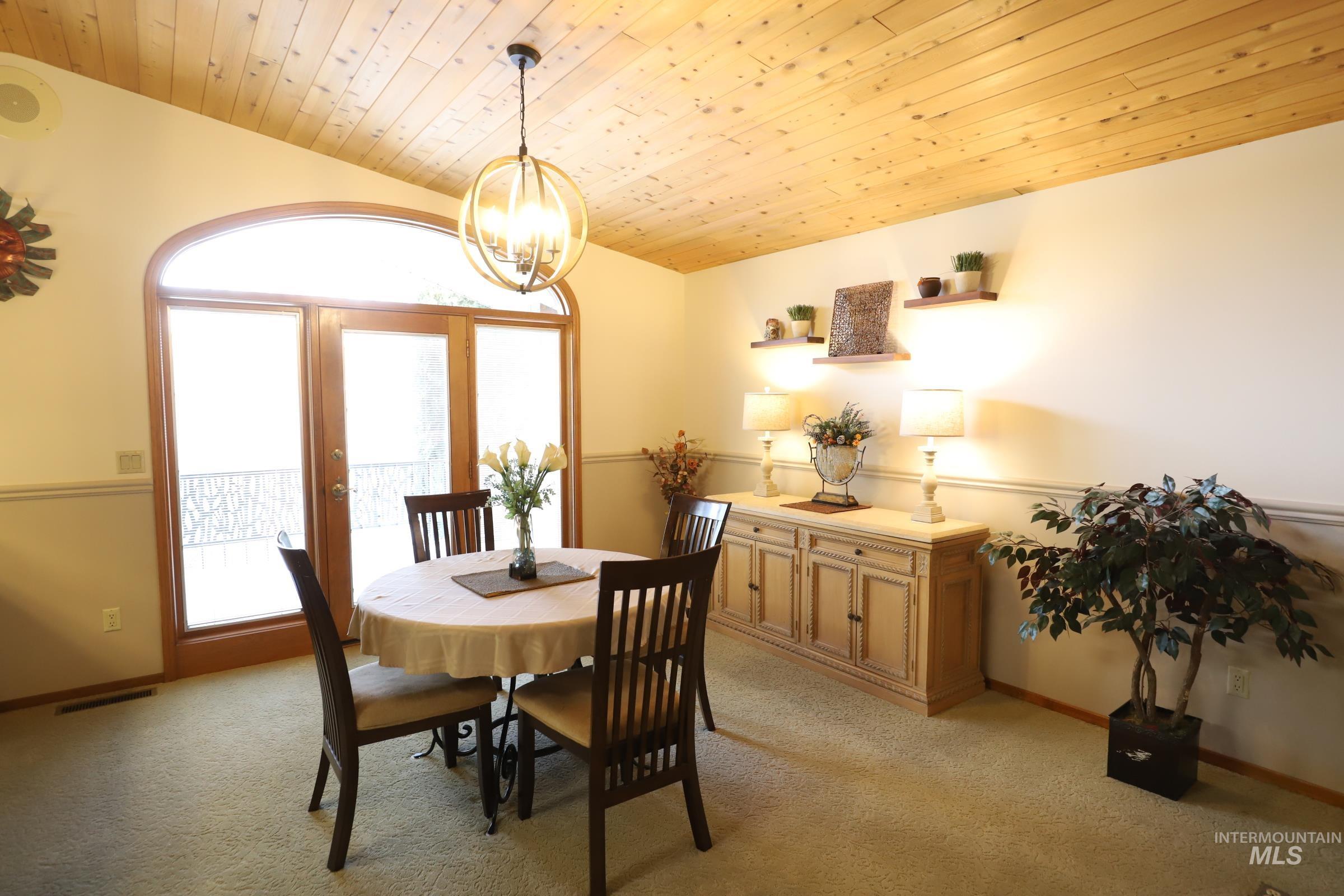 2353 Twin Oaks Park Property Photo 13
