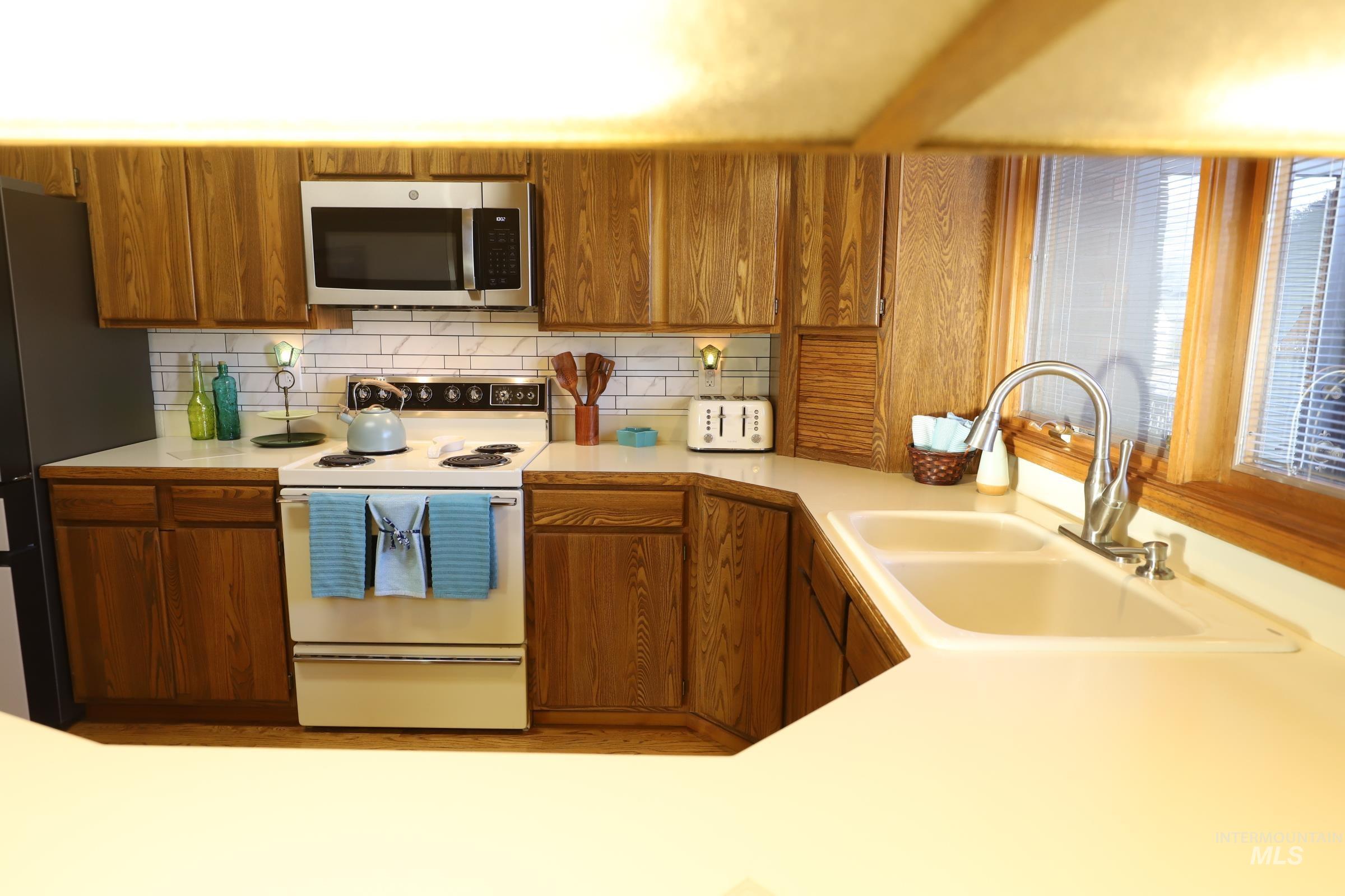 2353 Twin Oaks Park Property Photo 16