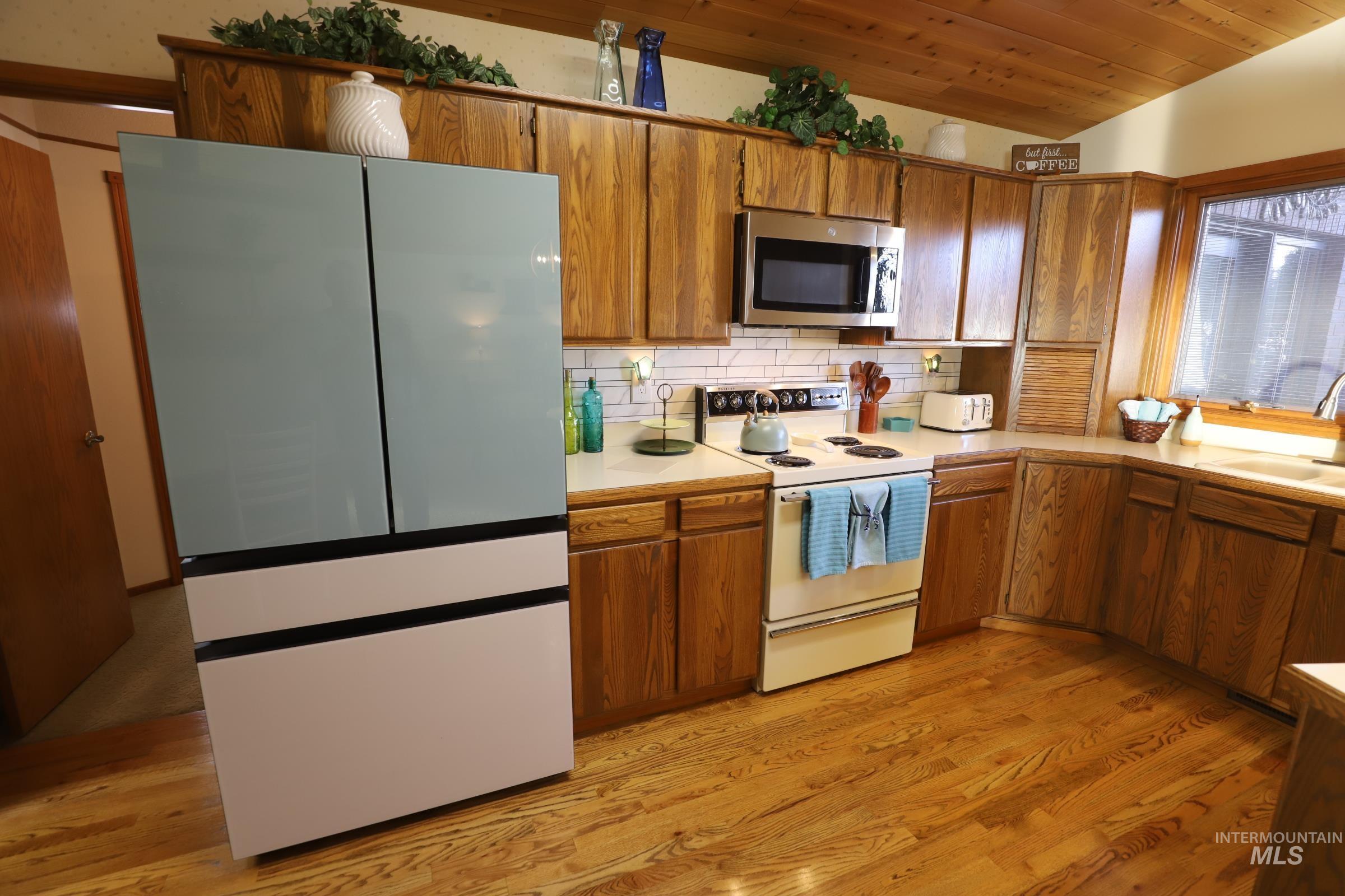 2353 Twin Oaks Park Property Photo 18