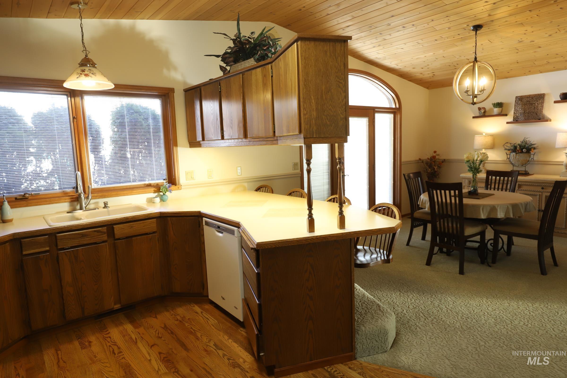 2353 Twin Oaks Park Property Photo 19