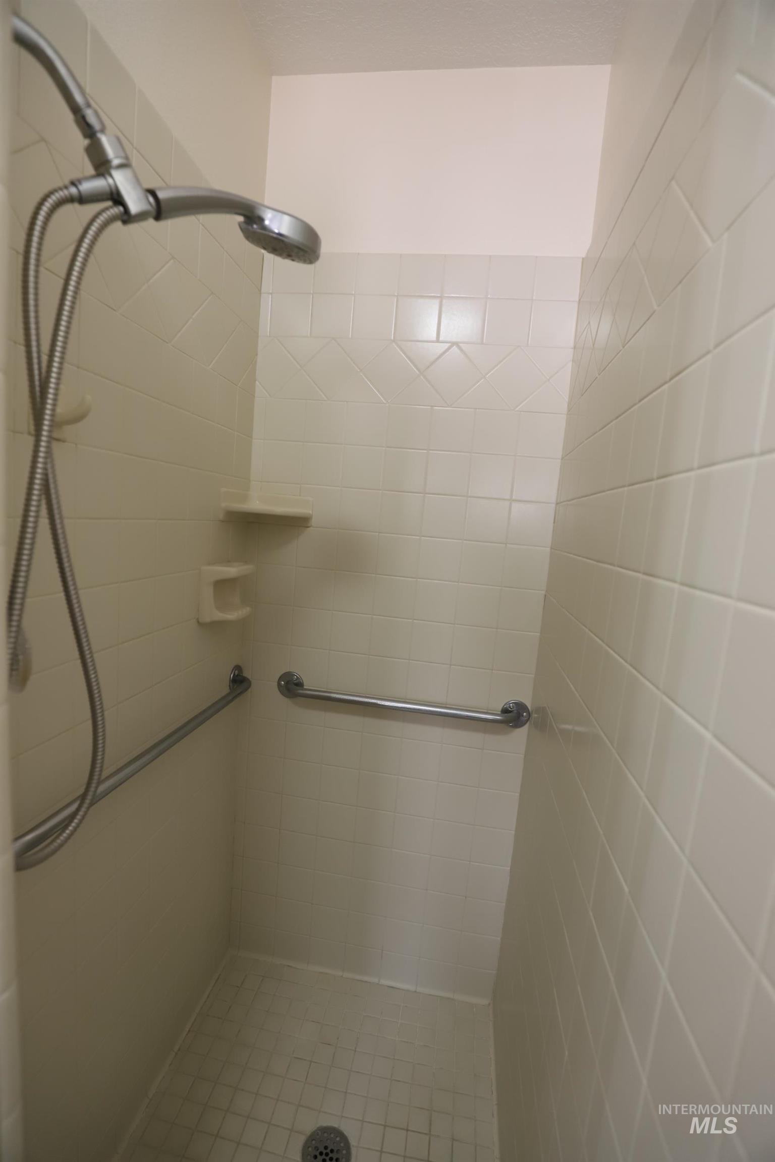 2353 Twin Oaks Park Property Photo 25