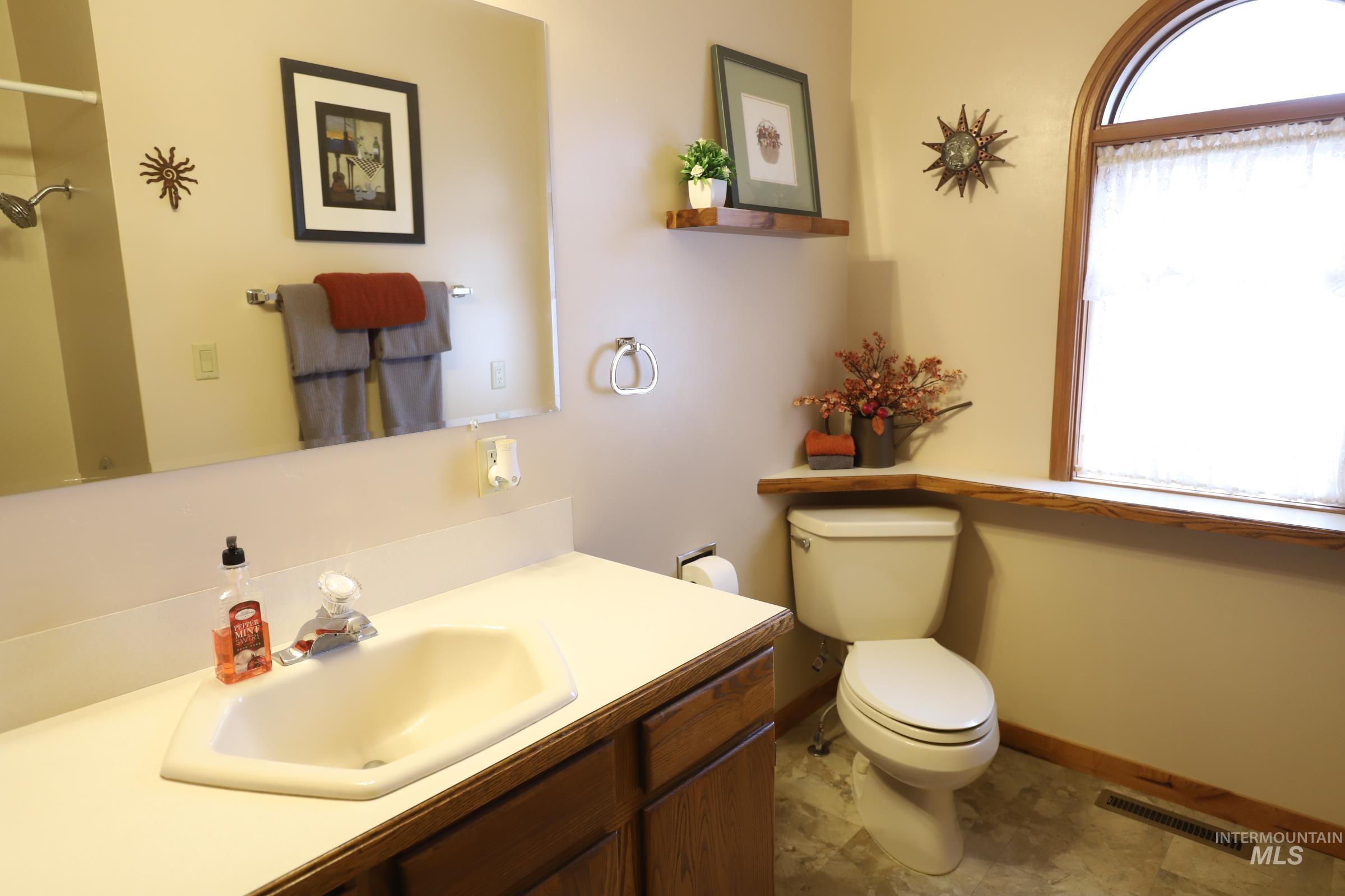 2353 Twin Oaks Park Property Photo 33