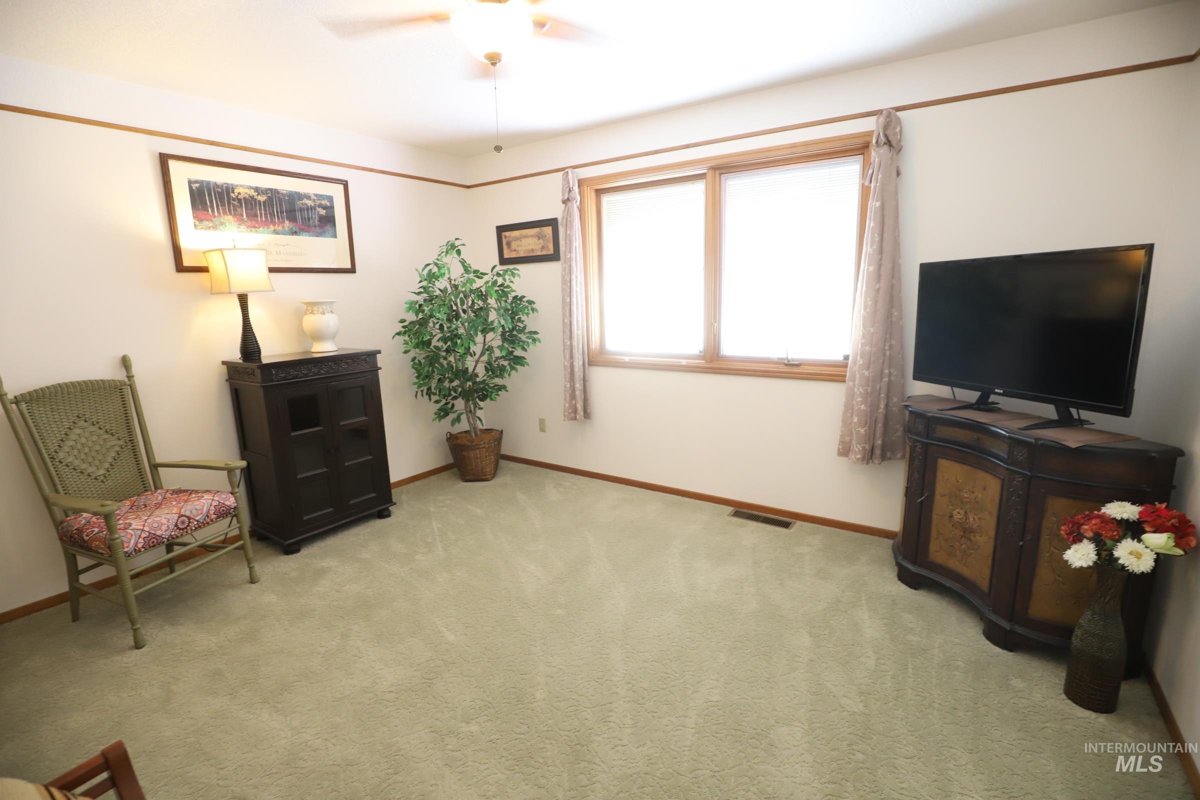 2353 Twin Oaks Park Property Photo 36