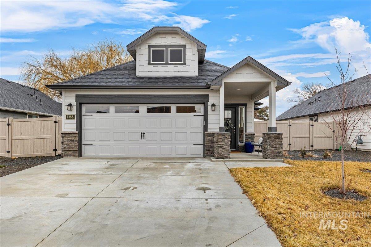 Tetherow Crossing Real Estate Listings Main Image