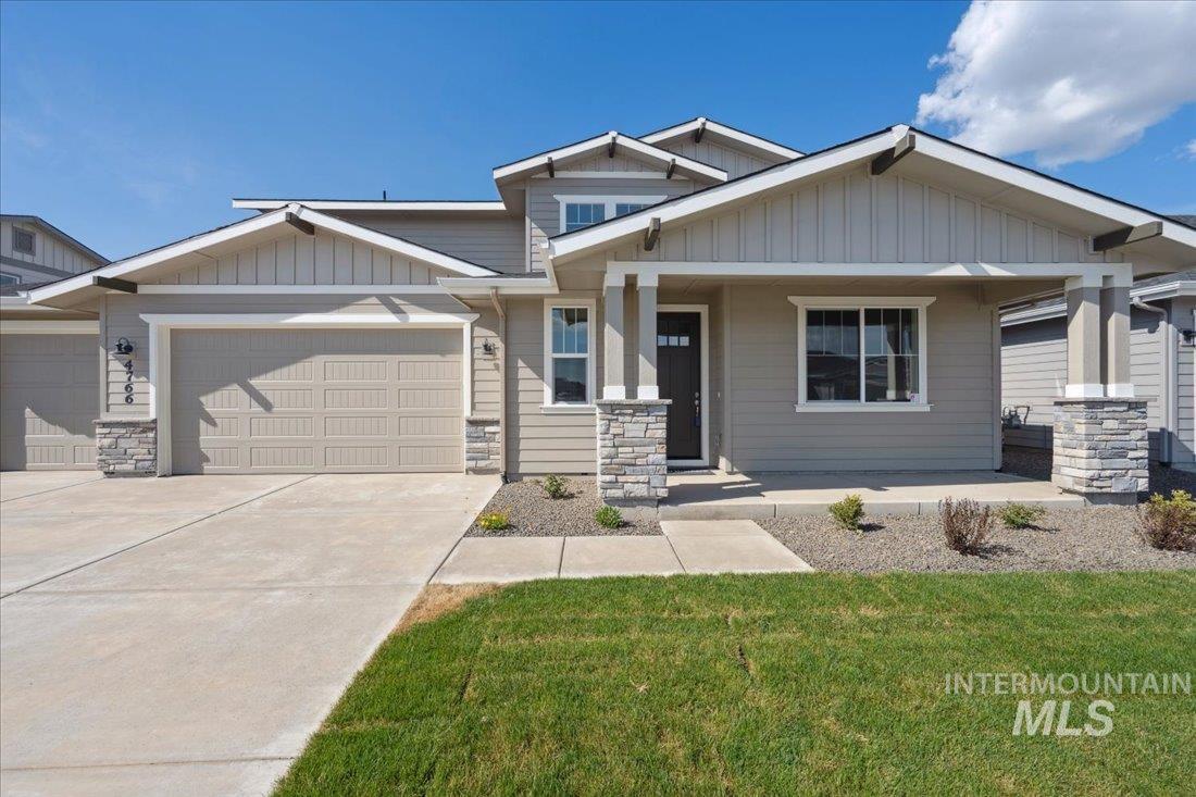 4766 E Pondera Dr Property Photo 2