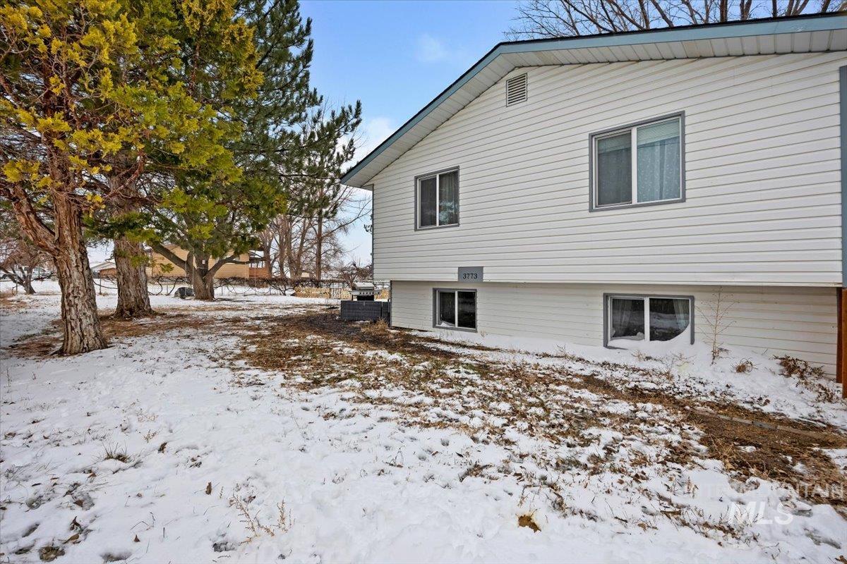3773 N 2250 E Property Photo 31