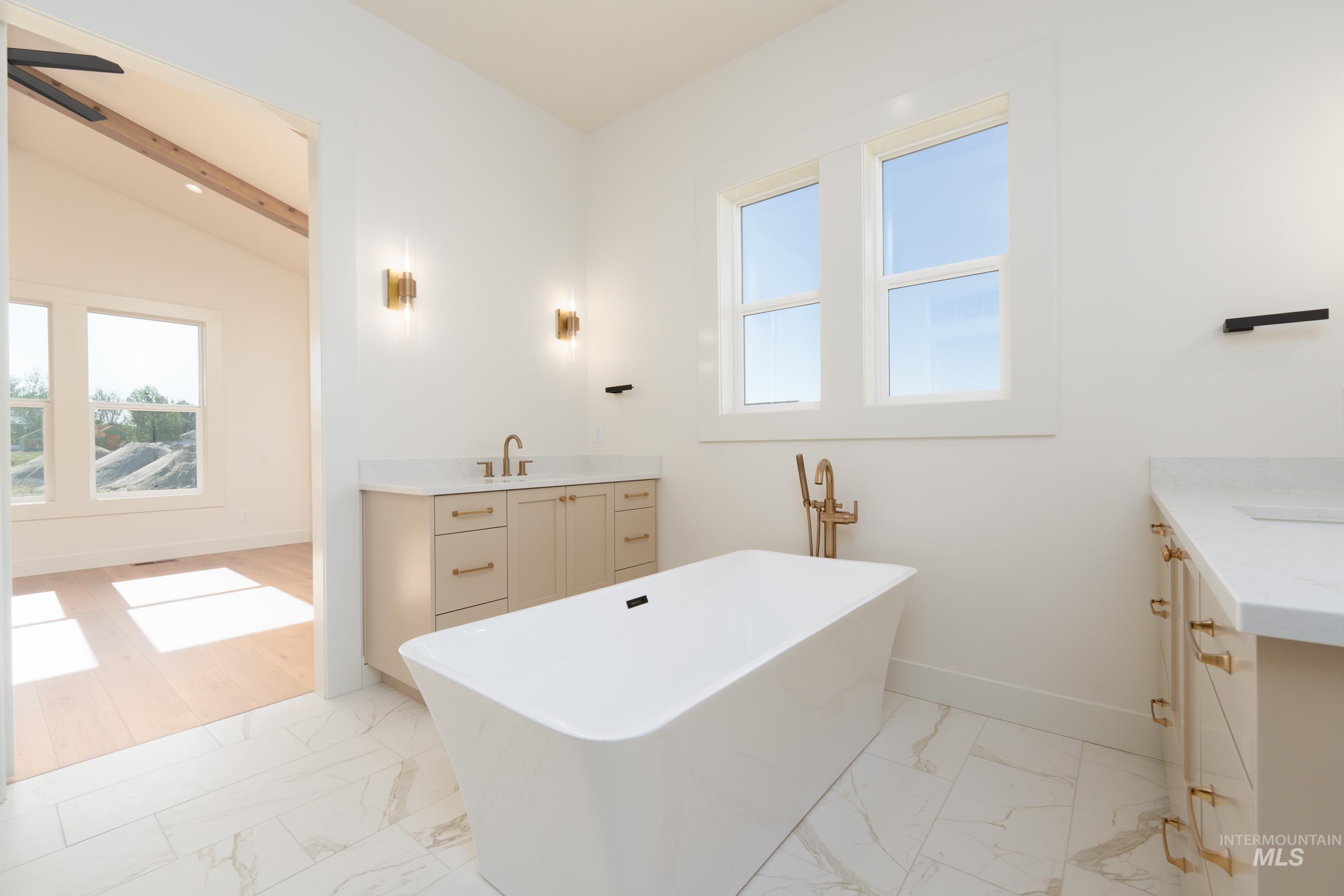 24908 Haflinger Way Property Photo 14
