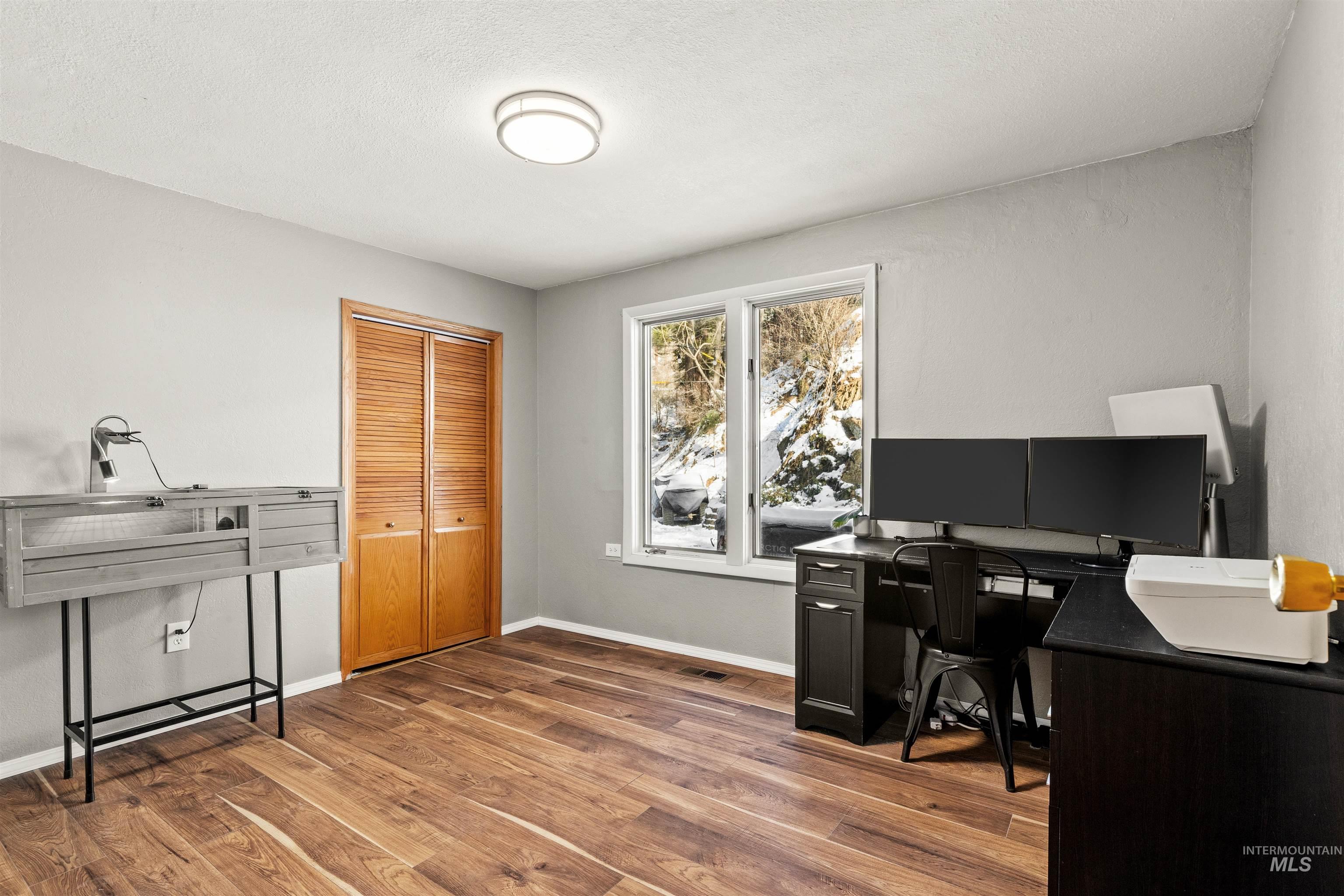 905 Dewey Avenue Property Photo 13