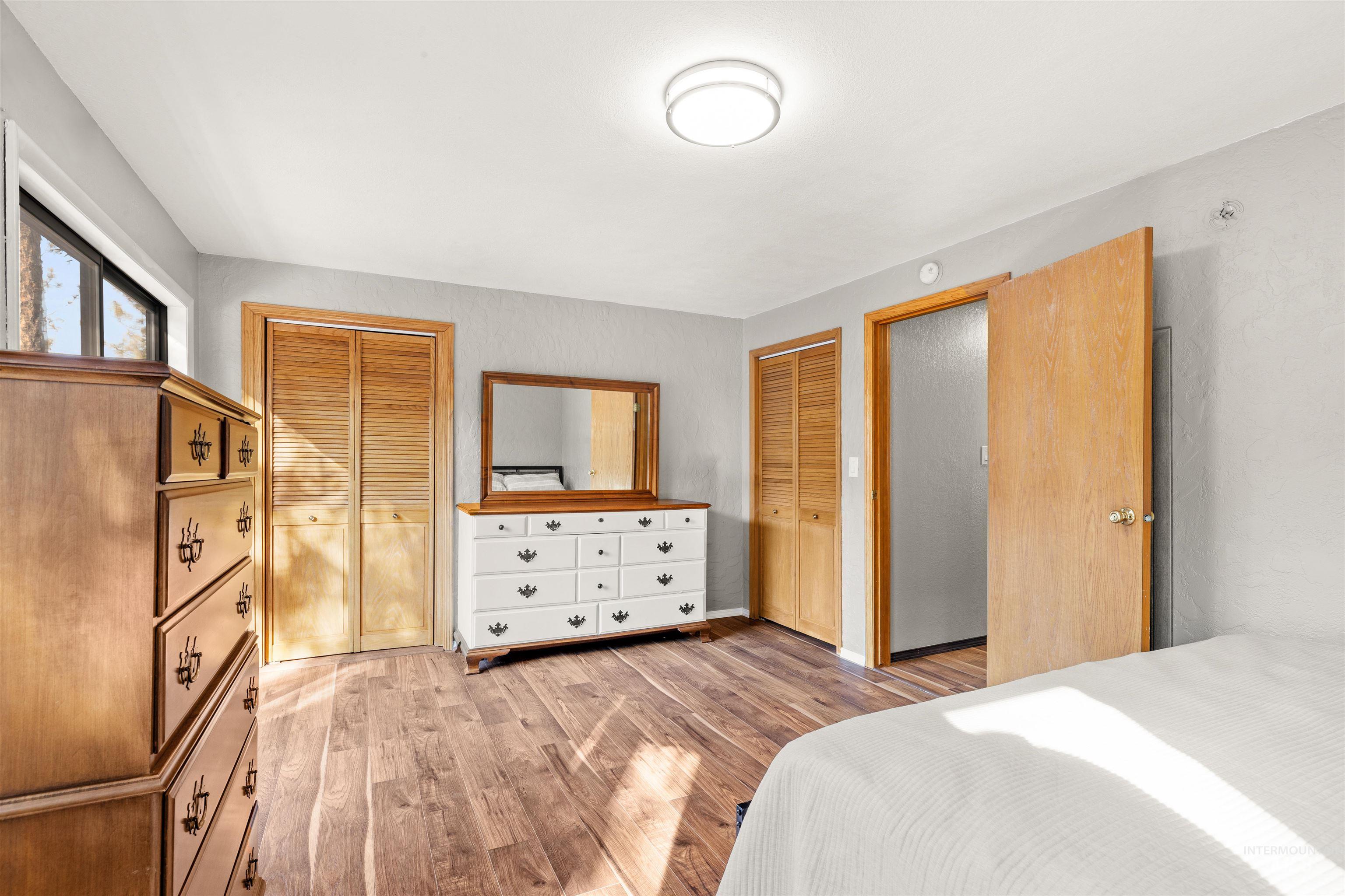 905 Dewey Avenue Property Photo 22