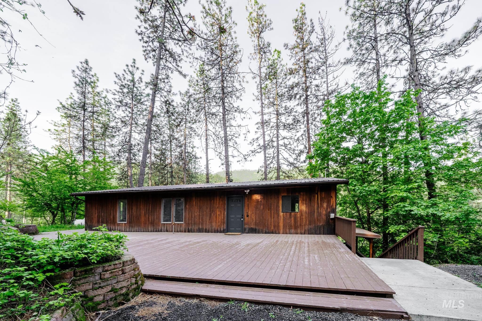 905 Dewey Avenue Property Photo 40