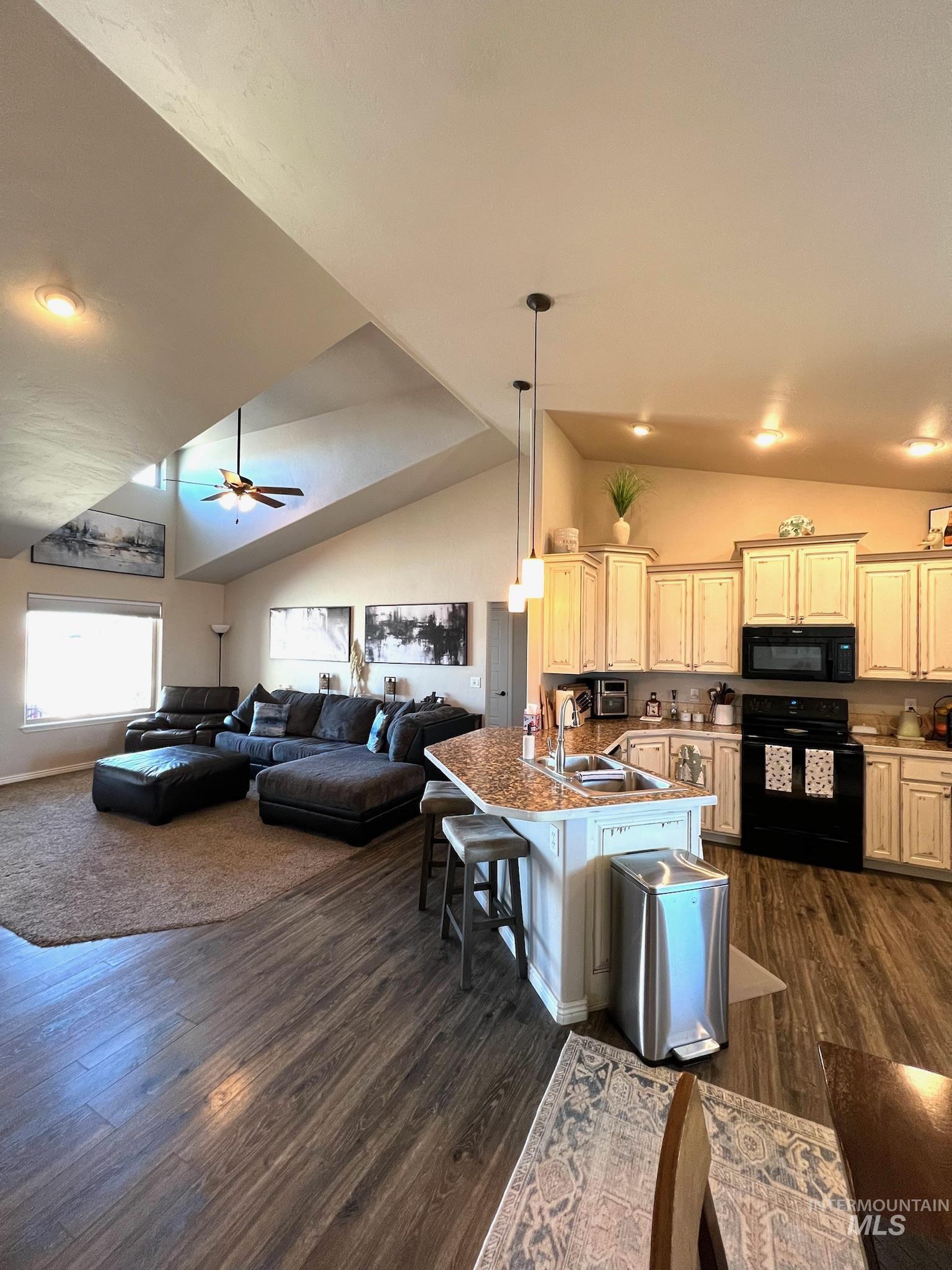 3567 N 3230 E Property Photo 11