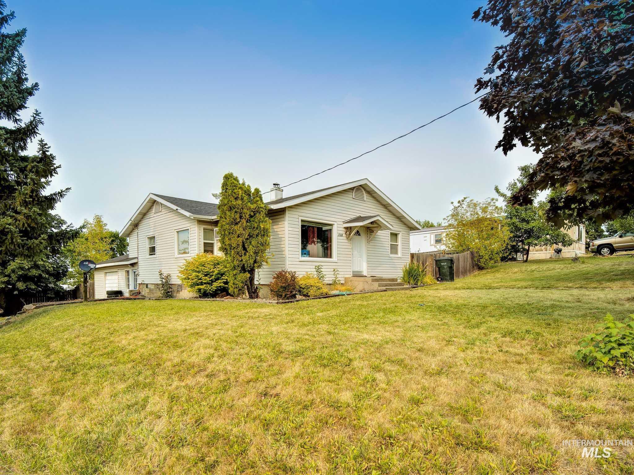 215 Nez Perce St Property Photo
