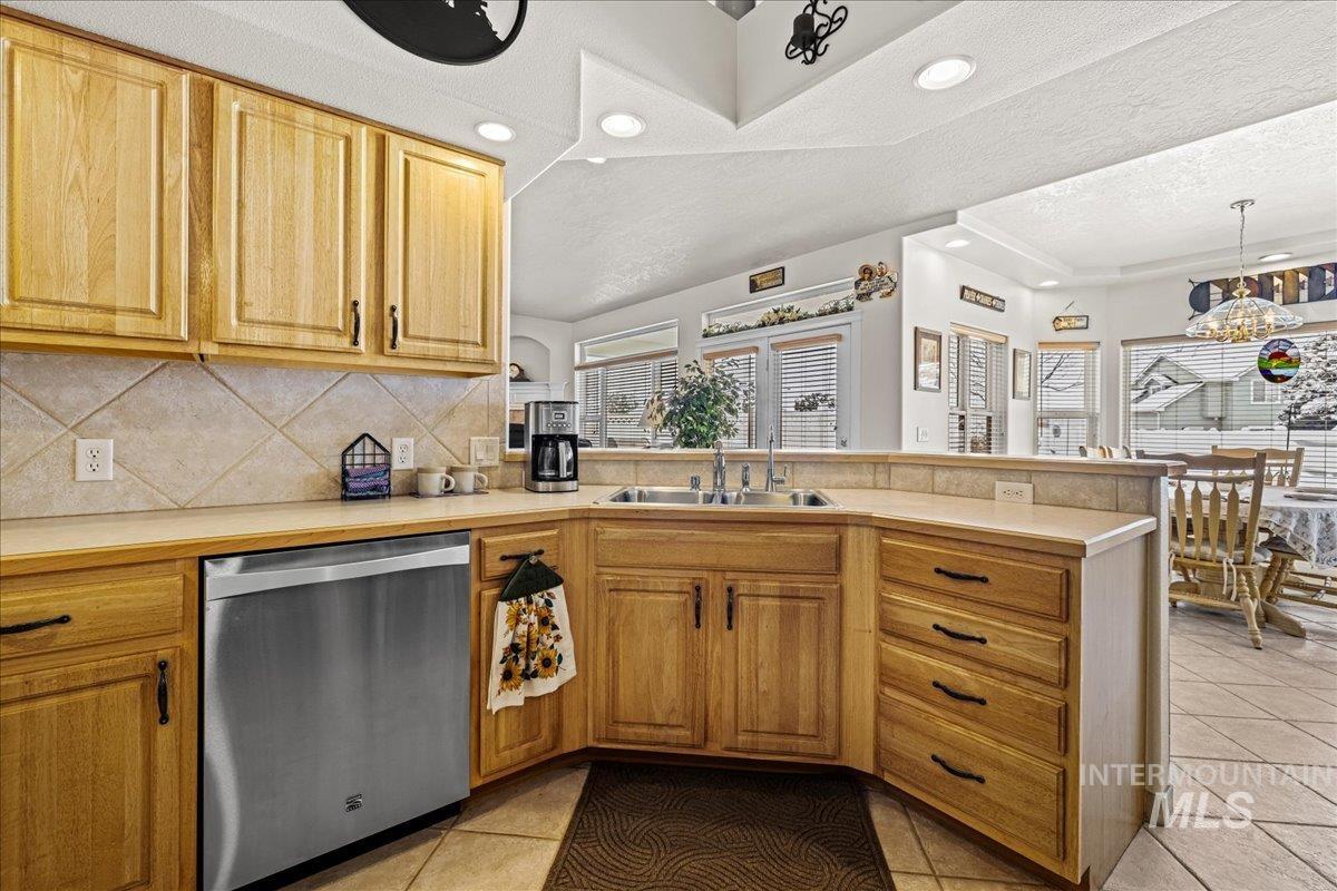 1753 Katie Lane Property Photo 15