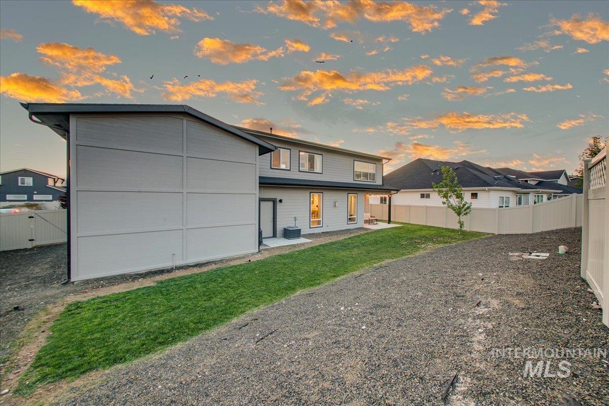2196 N Opal Falls Way Property Photo 44