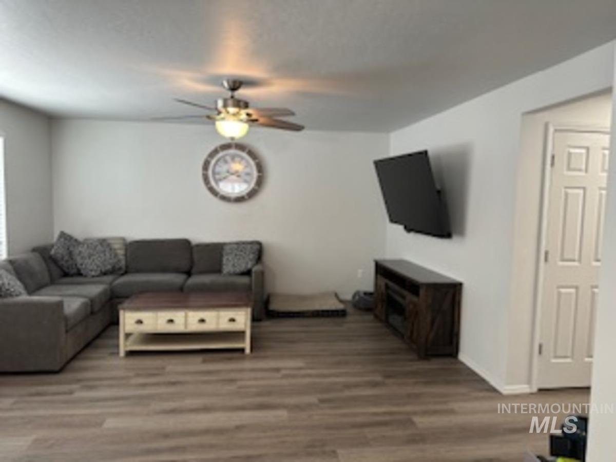 13693 Bascom Property Photo 15