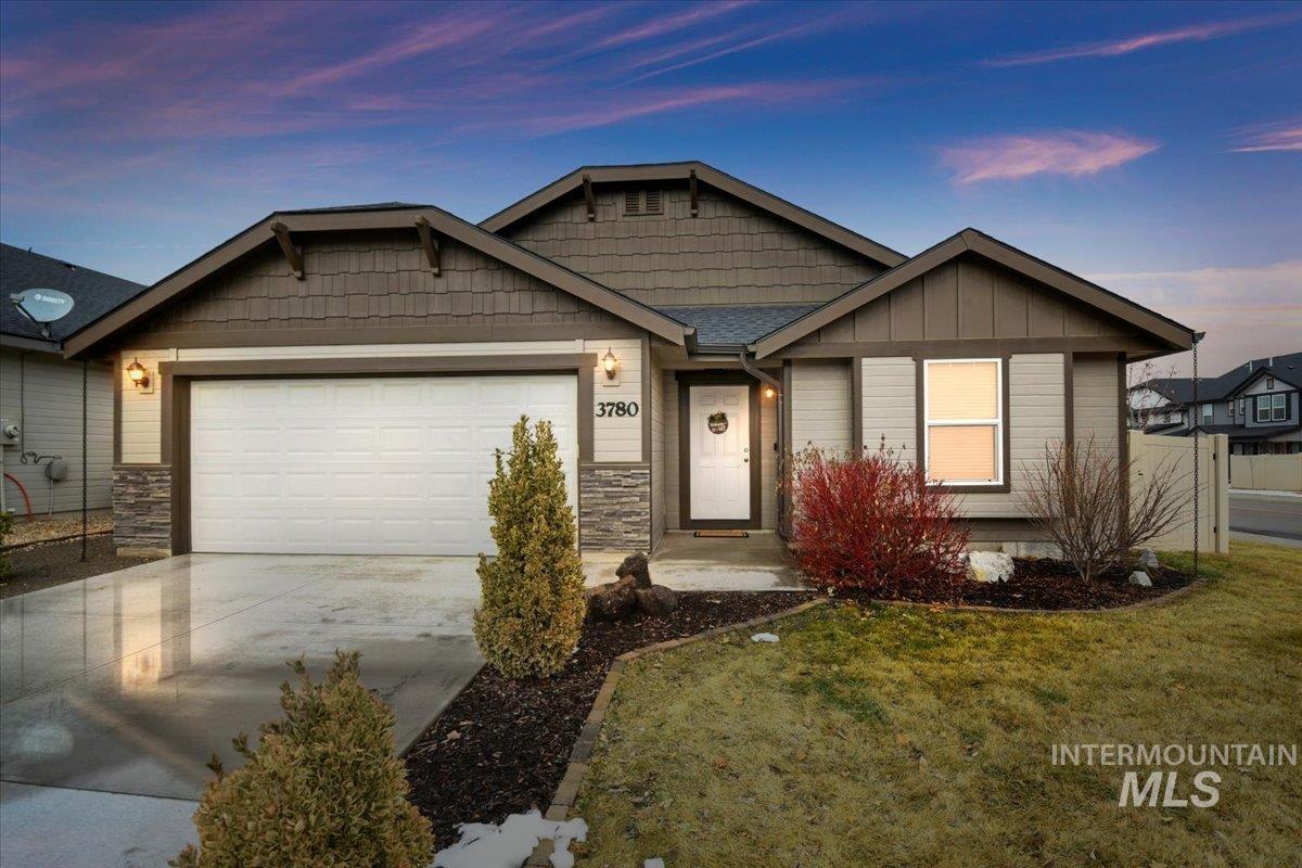 3780 E Rock Falls St. Property Photo