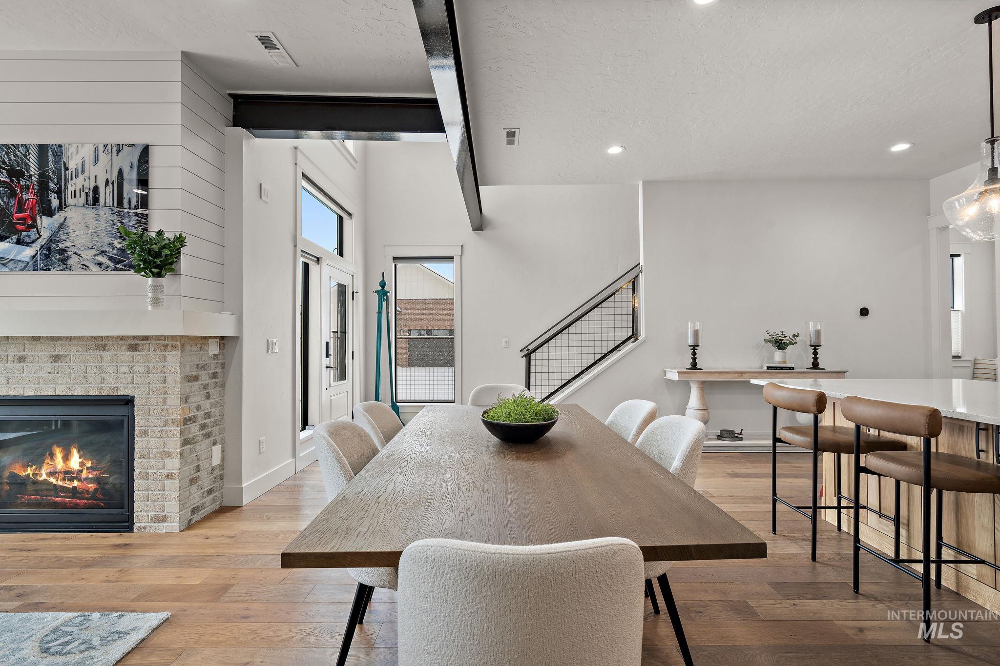 2550 W Iron Coop Street Property Photo 9