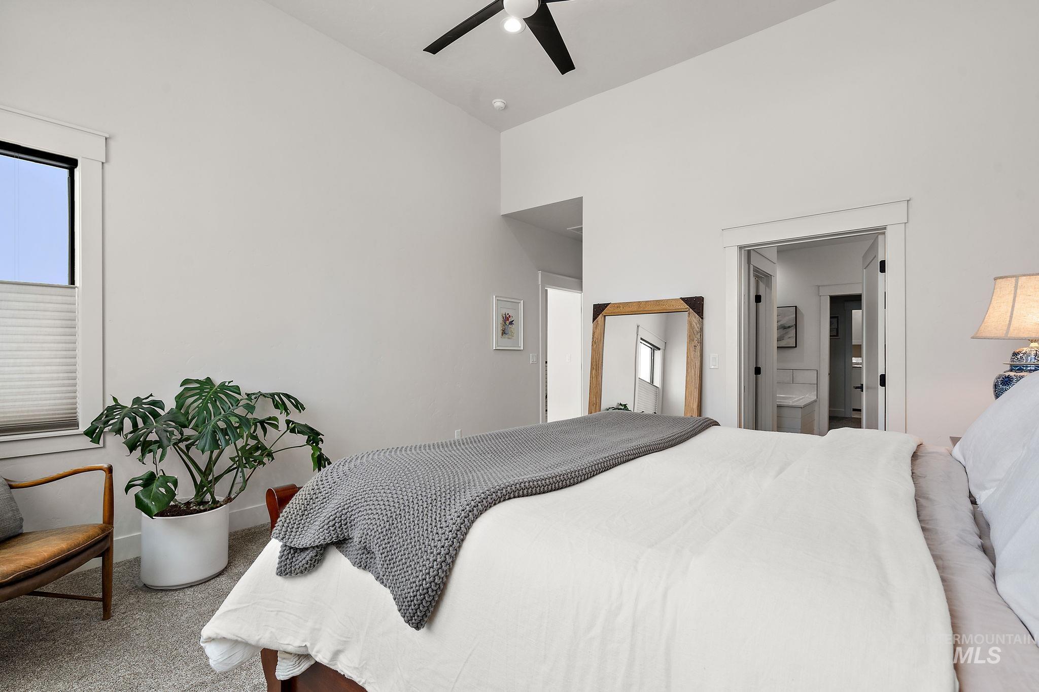 2550 W Iron Coop Street Property Photo 18