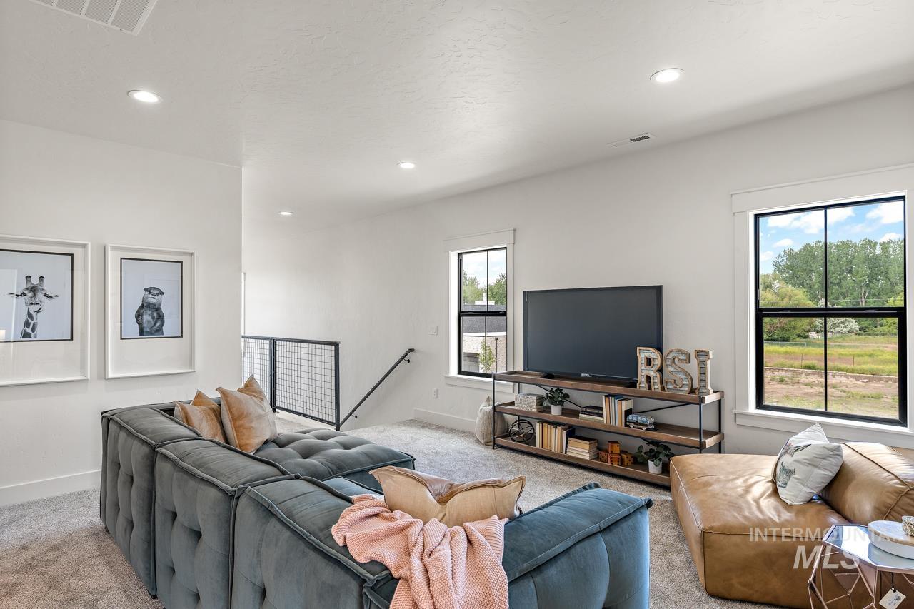 2550 W Iron Coop Street Property Photo 27