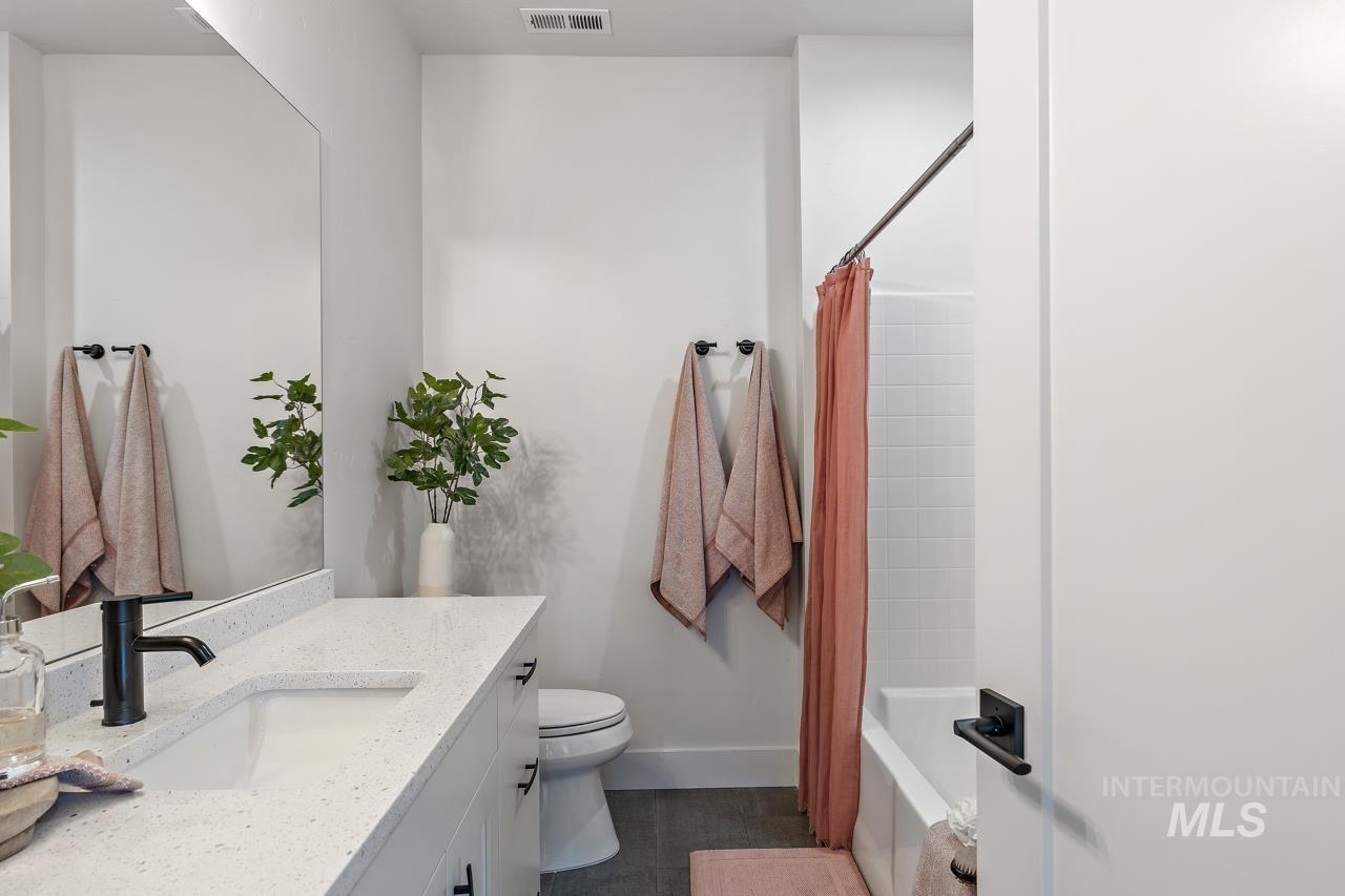 2550 W Iron Coop Street Property Photo 31