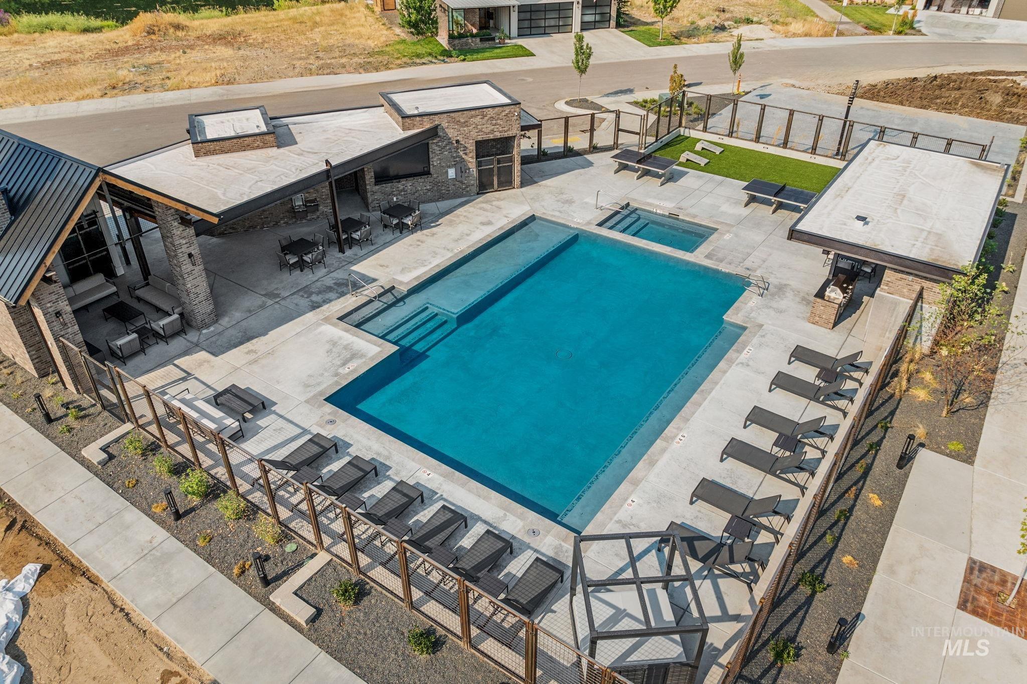 2550 W Iron Coop Street Property Photo 35