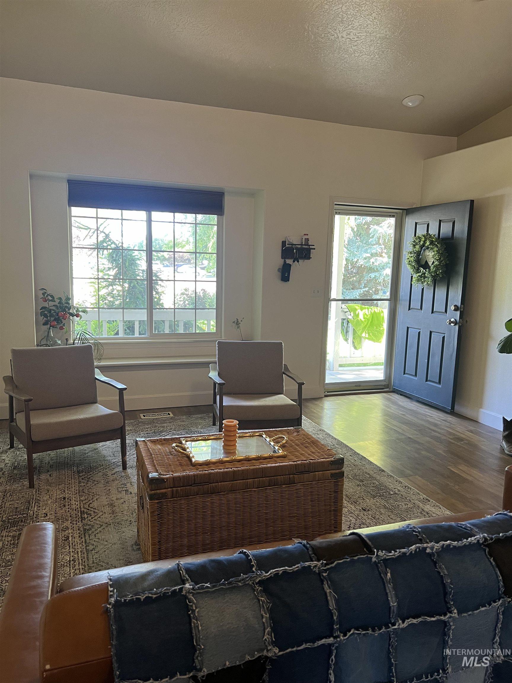 1458 Peregrine Property Photo 5
