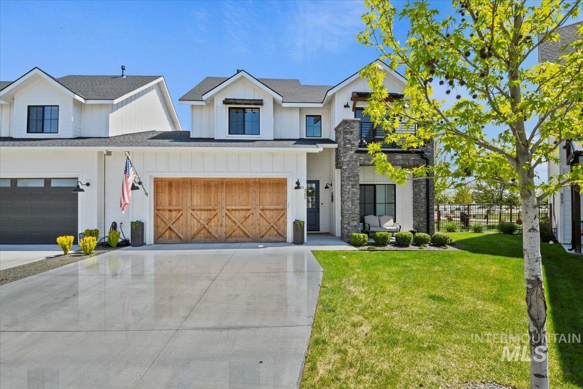 Carriage House At Spurwing Real Estate Listings Main Image