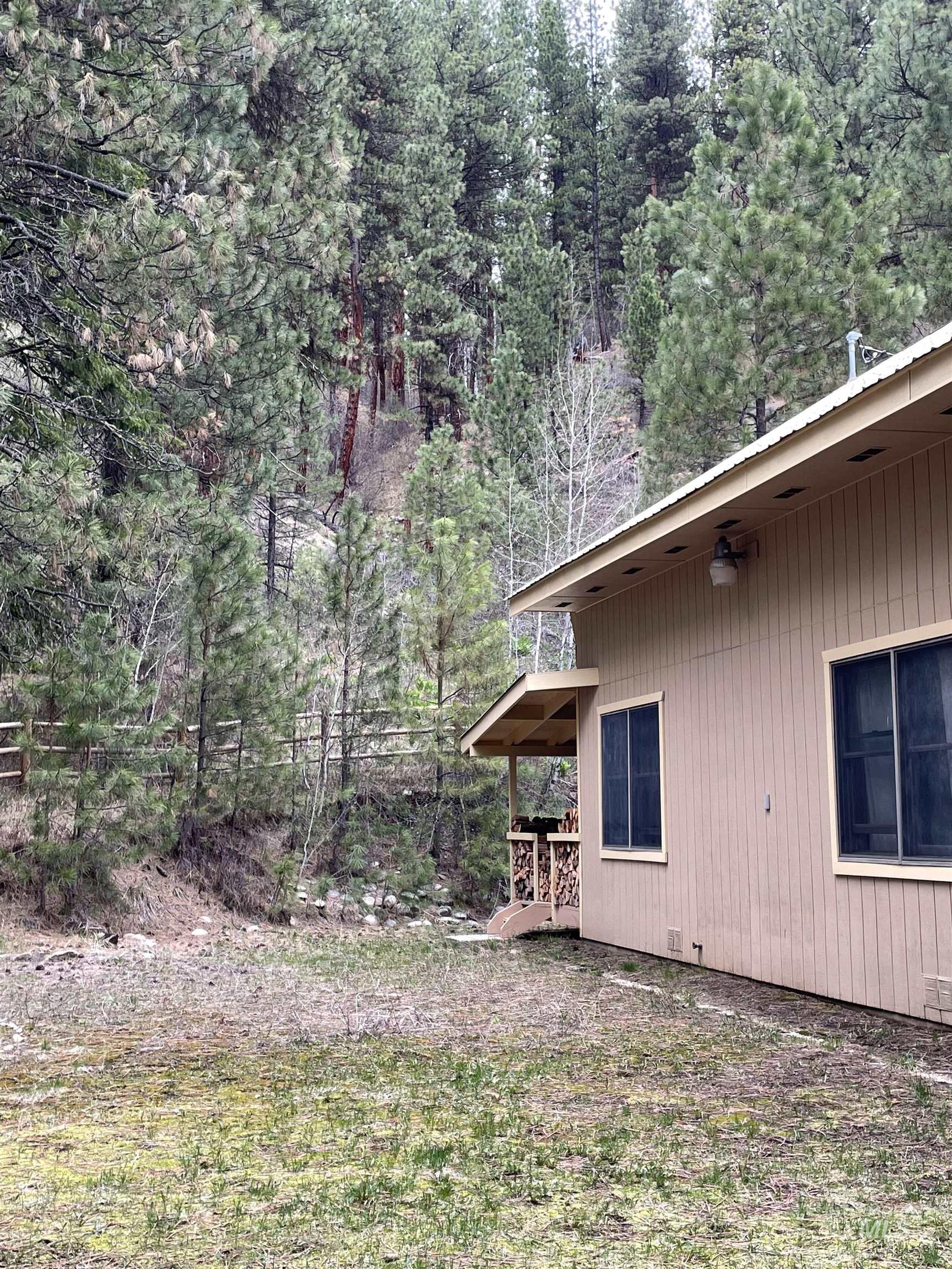 8392 Highway 21 Property Photo 30