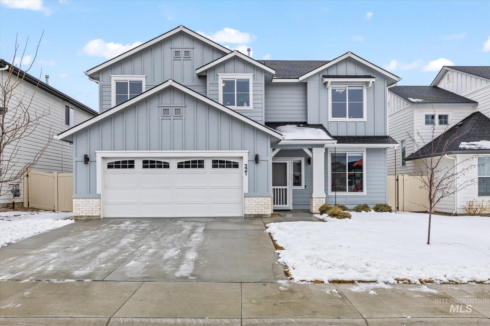 321 S Iceberg Lake Ave Property Photo