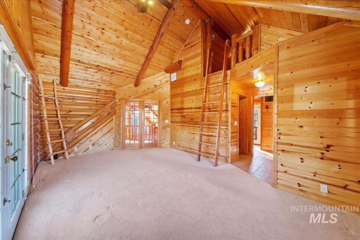 15 Village Lane Property Photo 17