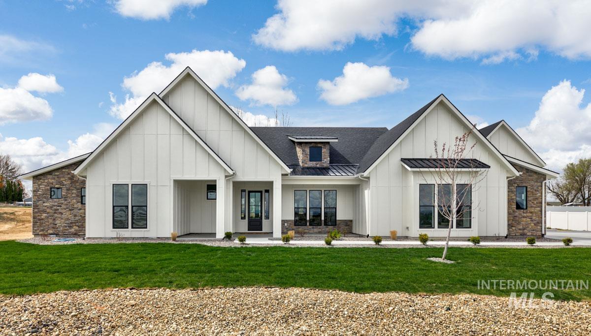 23763 Beartooth Way Property Photo 3