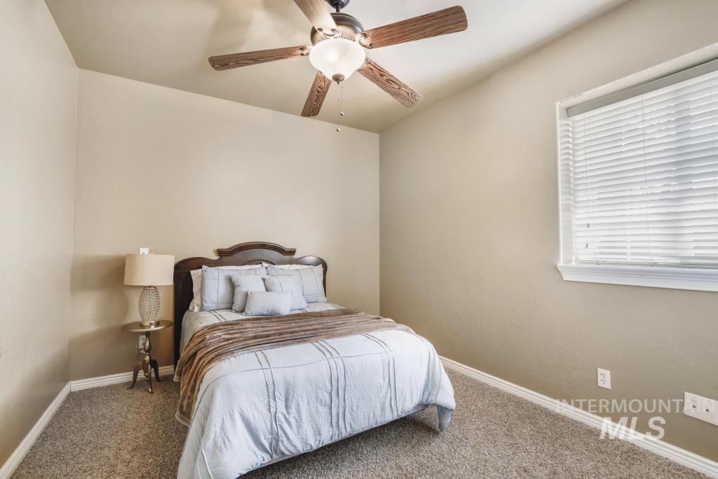 1354 E 4400 N Property Photo 34