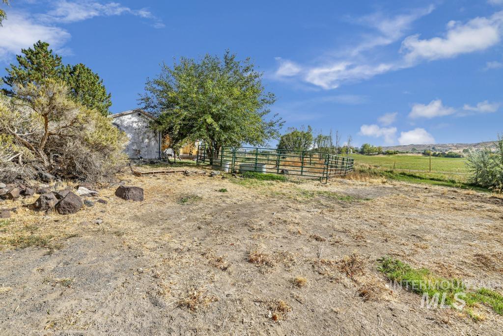 1354 E 4400 N Property Photo 44