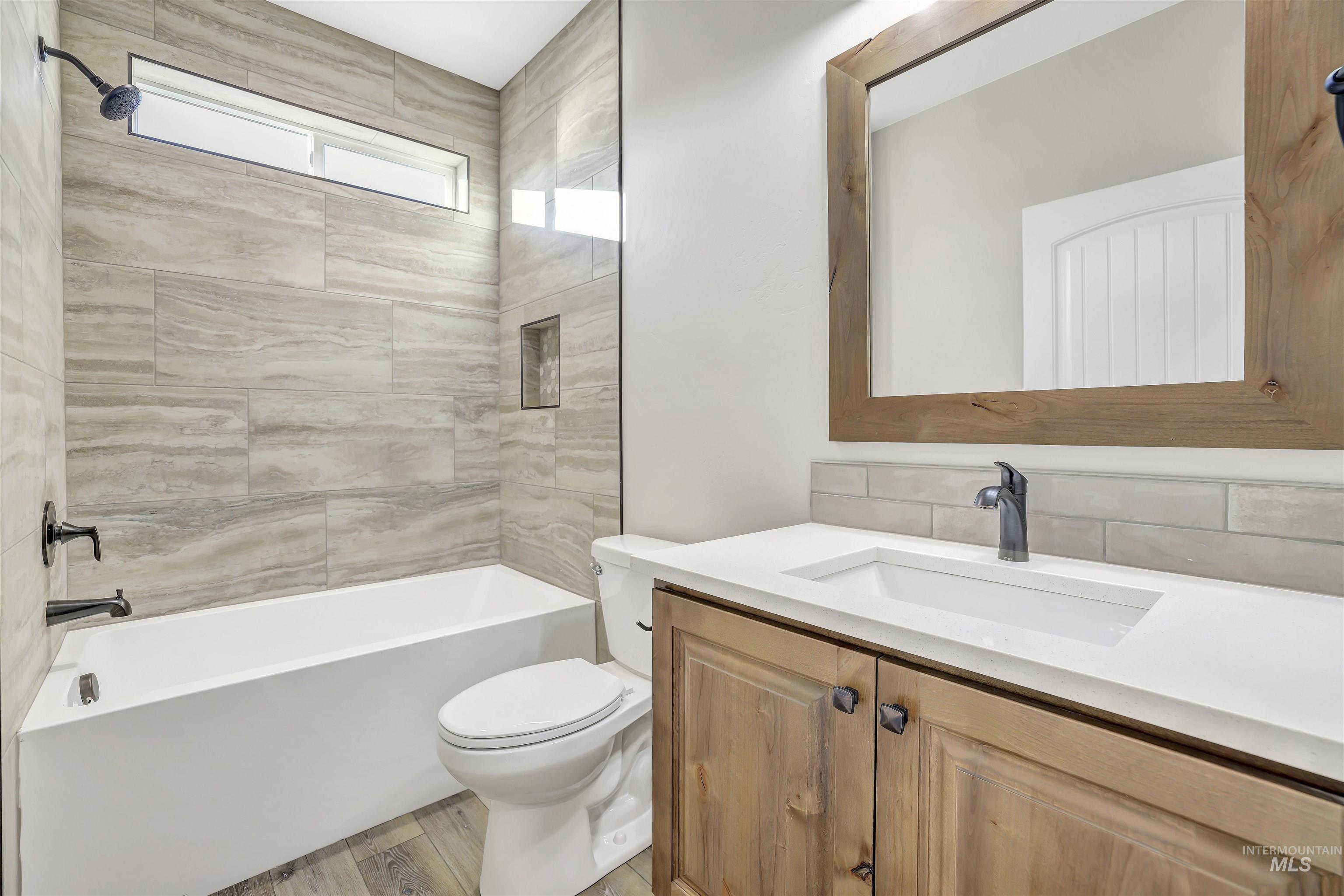 1483 Haizlee Way Property Photo 14