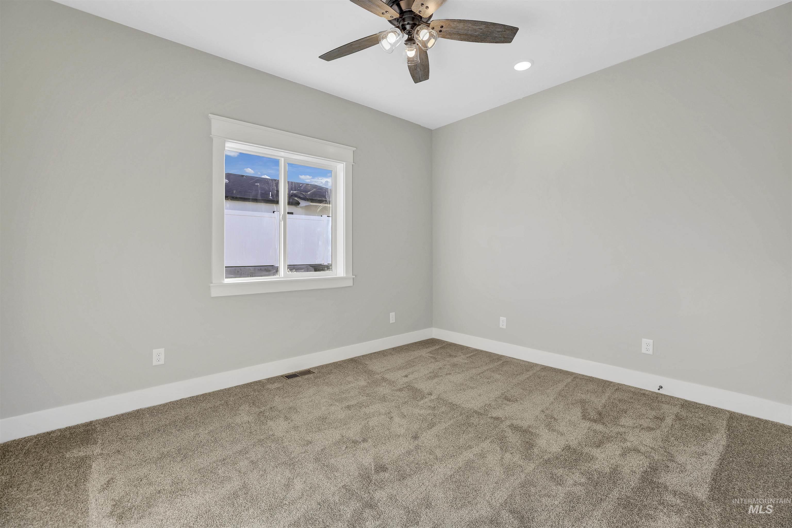 1483 Haizlee Way Property Photo 15
