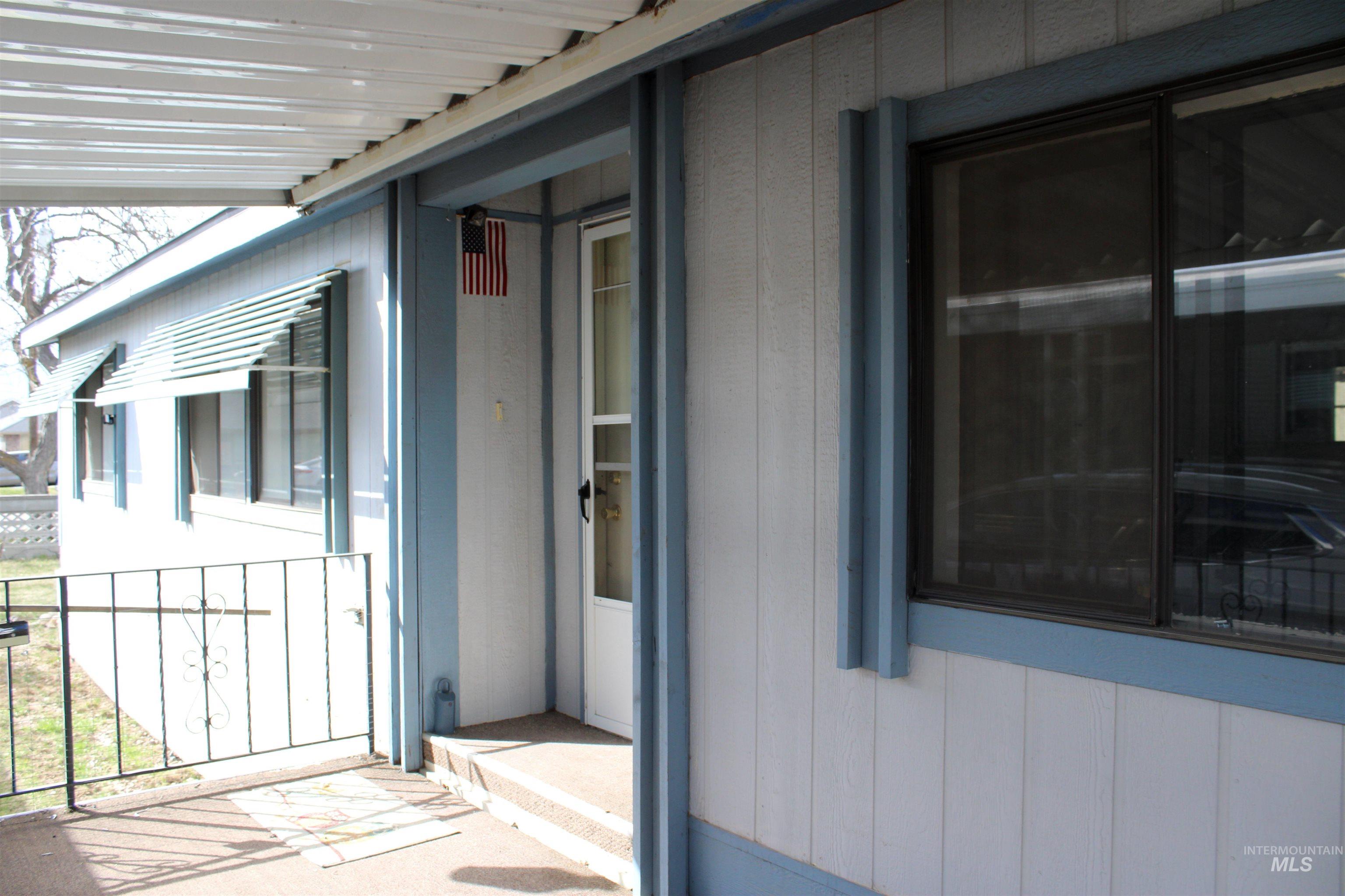 914 N Midland Blvd Property Photo 4