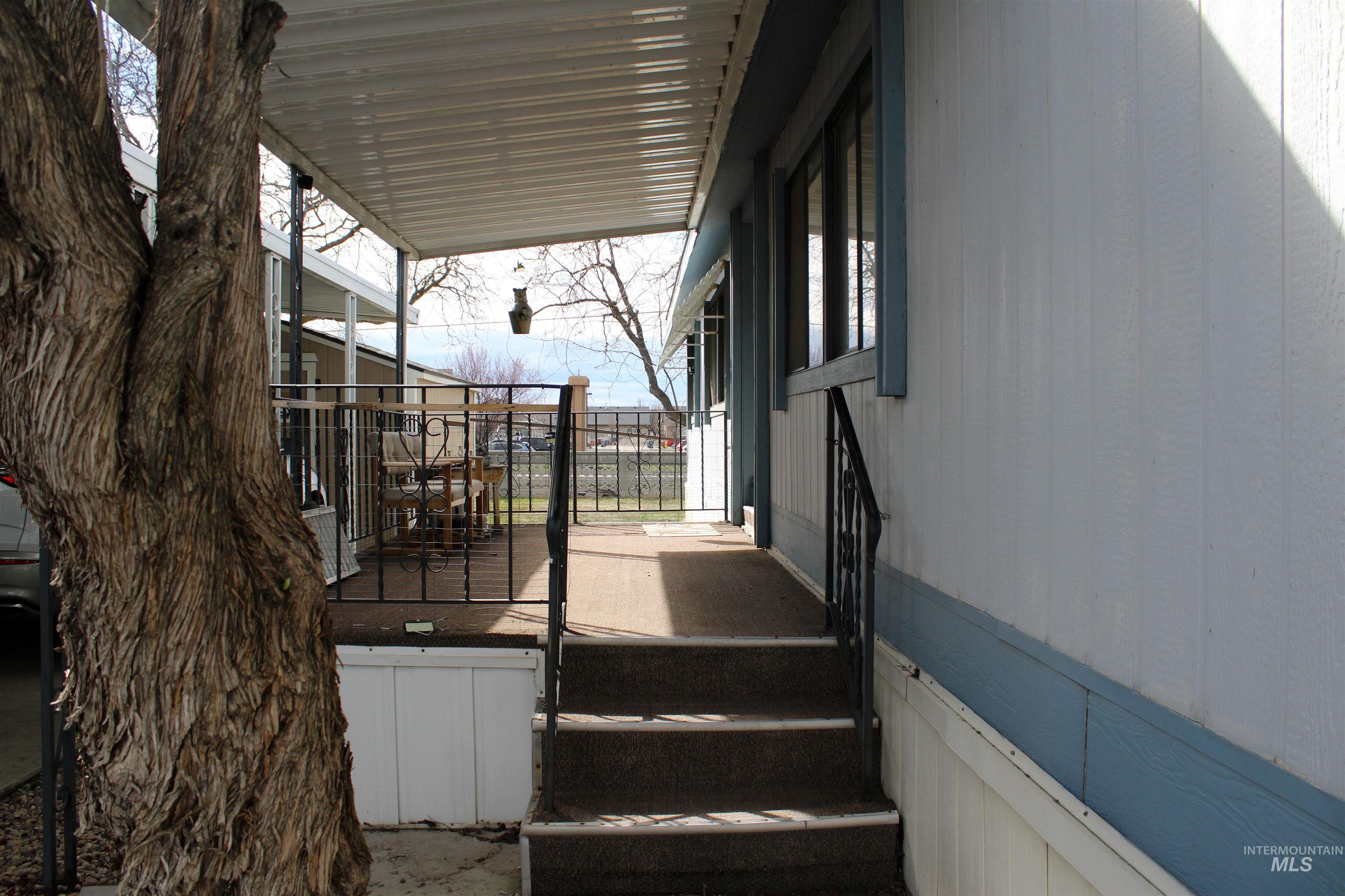 914 N Midland Blvd Property Photo 5