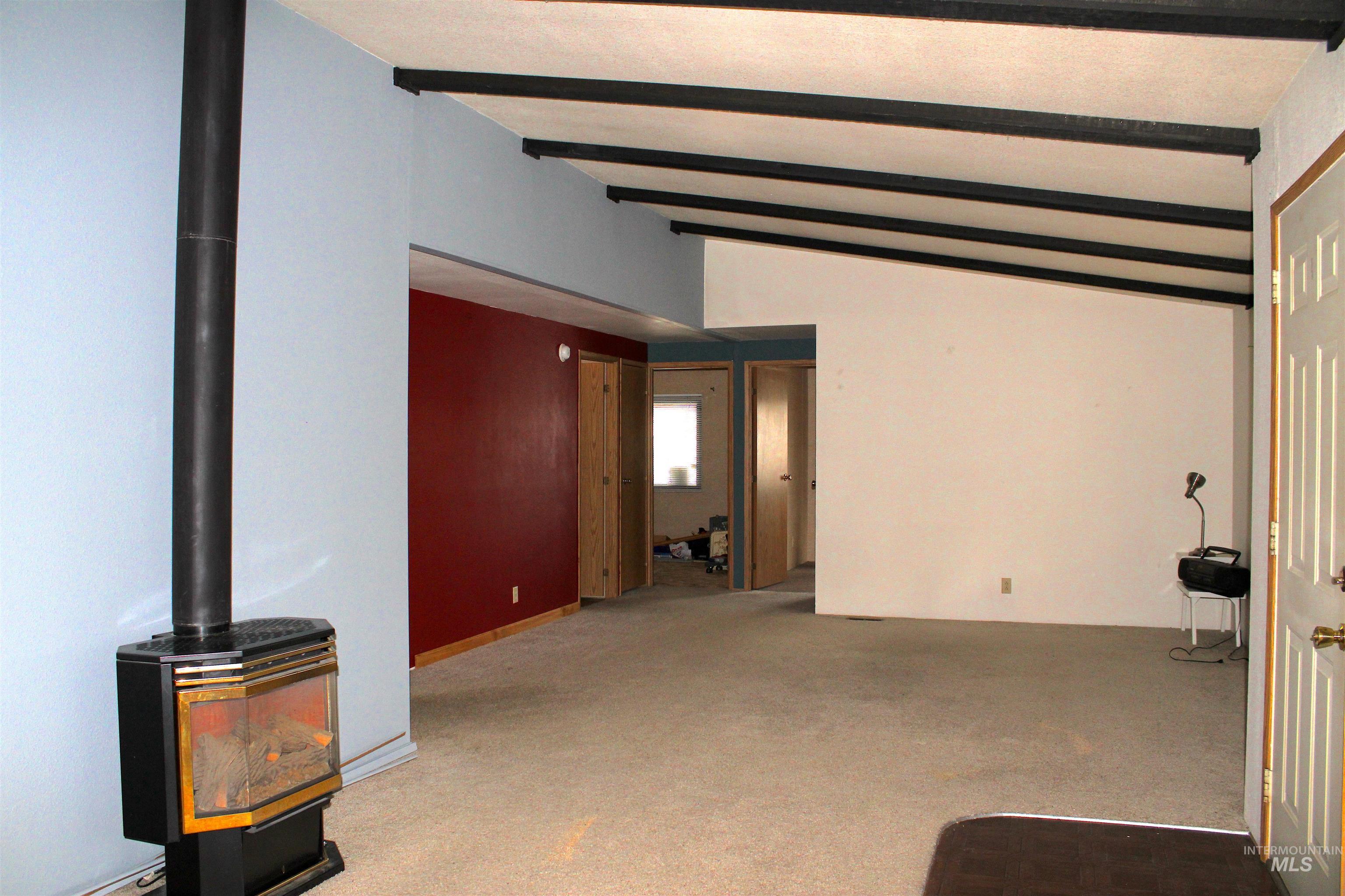 914 N Midland Blvd Property Photo 6