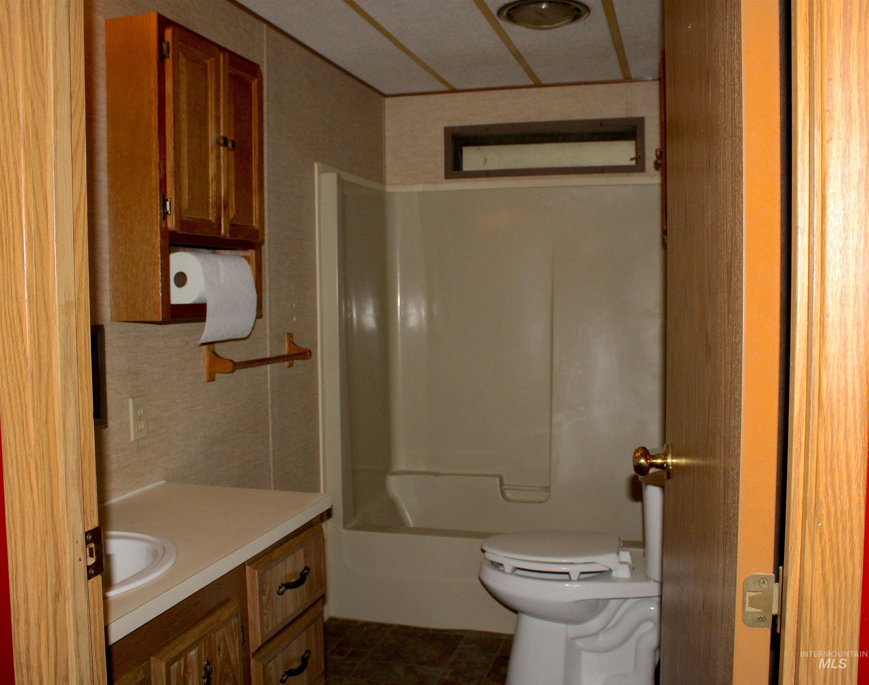 914 N Midland Blvd Property Photo 22