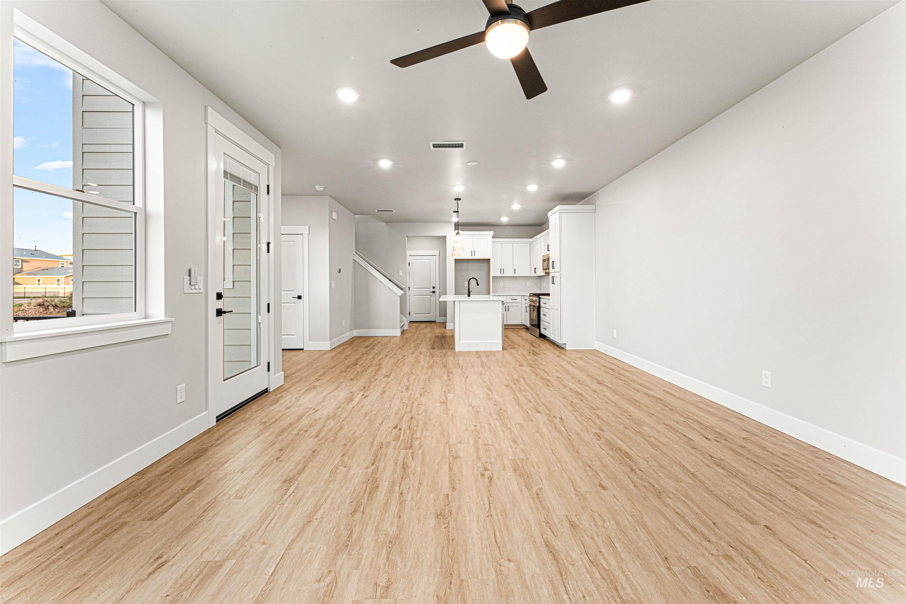 12615 W Mars Ln Property Photo 5