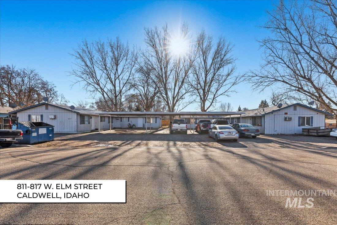 811-817 W Elm Street Property Photo