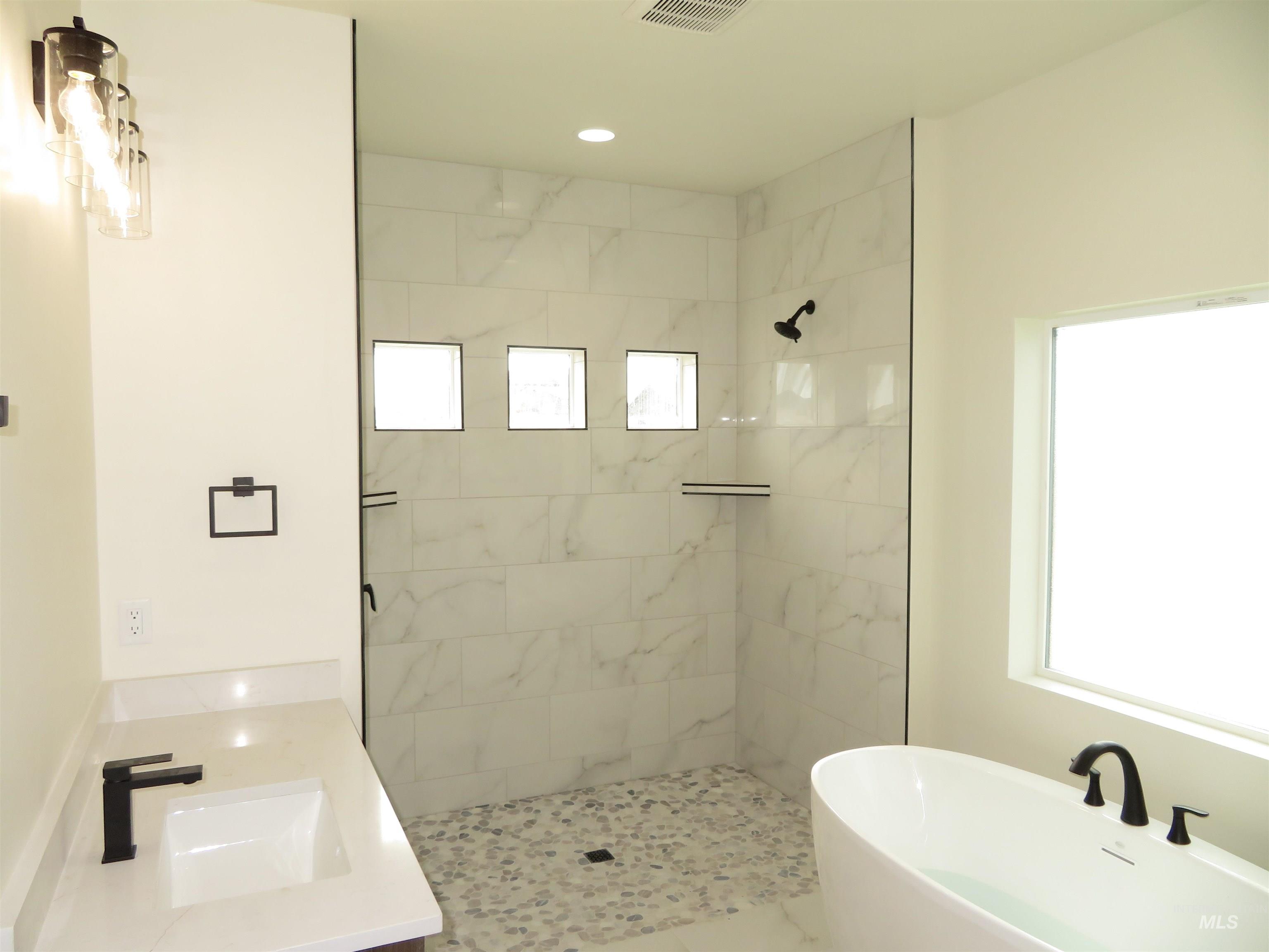 1527 Lagoon Lane Property Photo 12