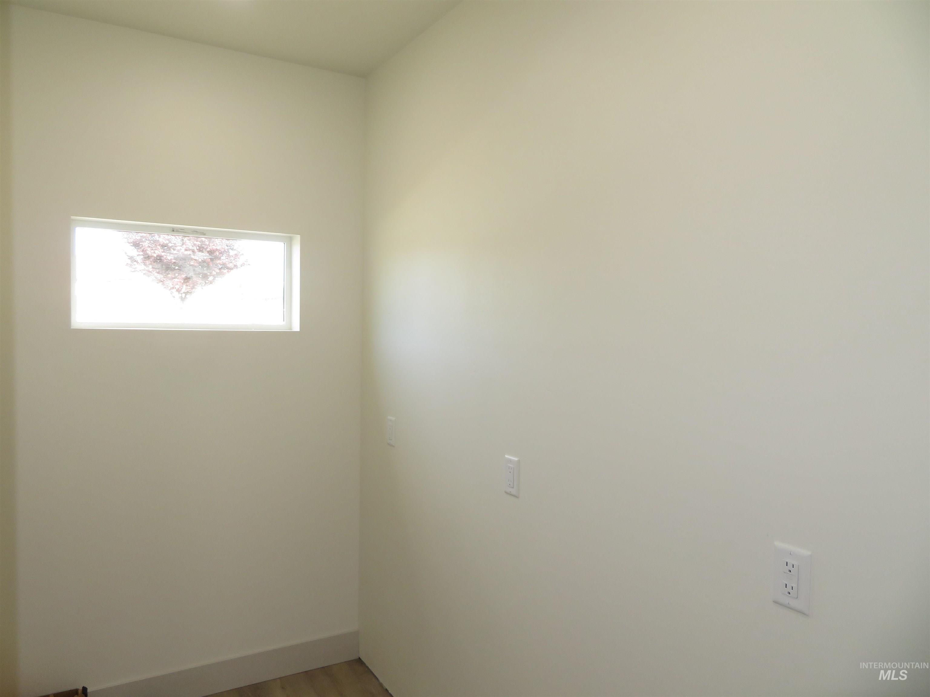 1527 Lagoon Lane Property Photo 15