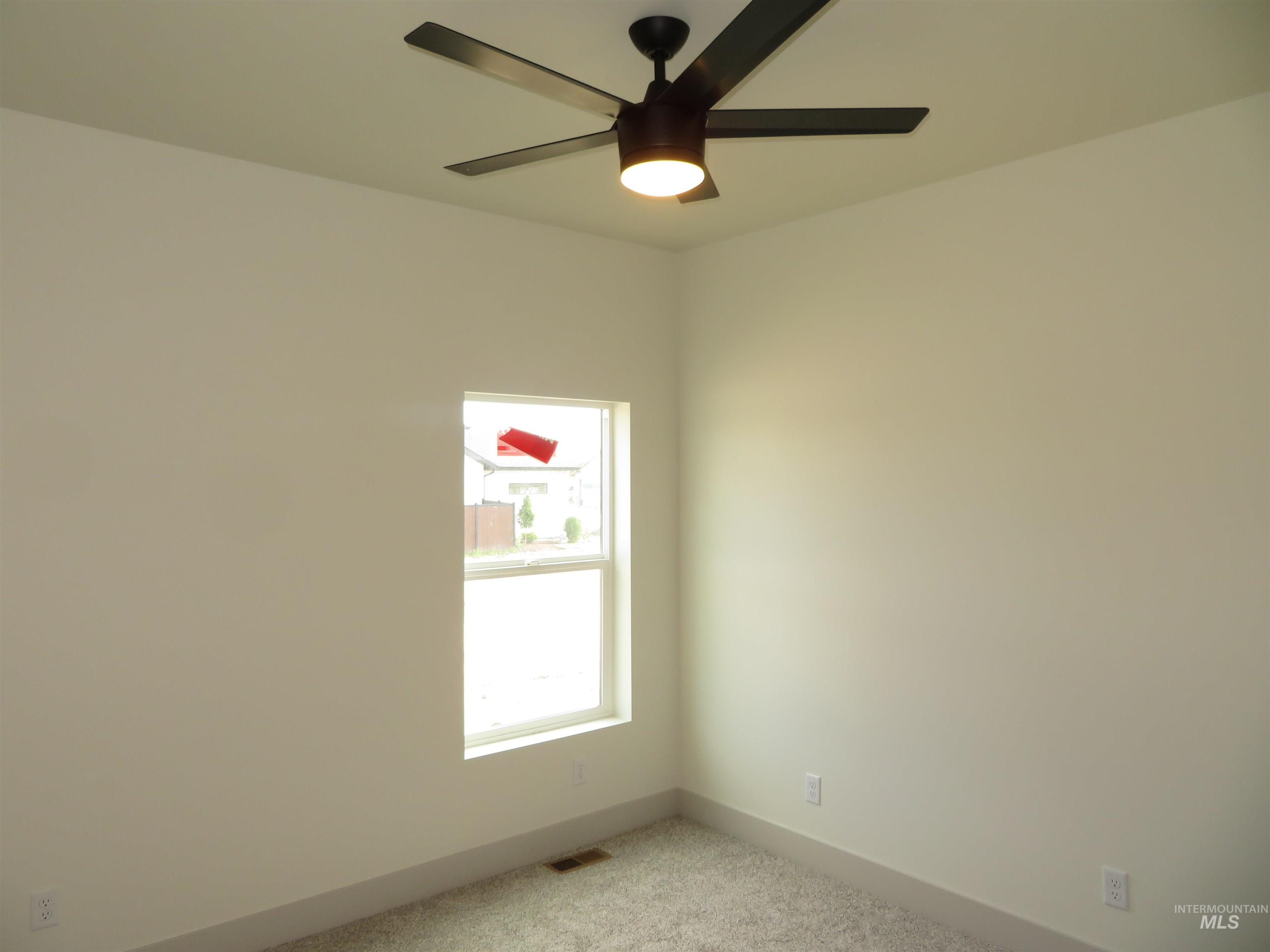 1527 Lagoon Lane Property Photo 16
