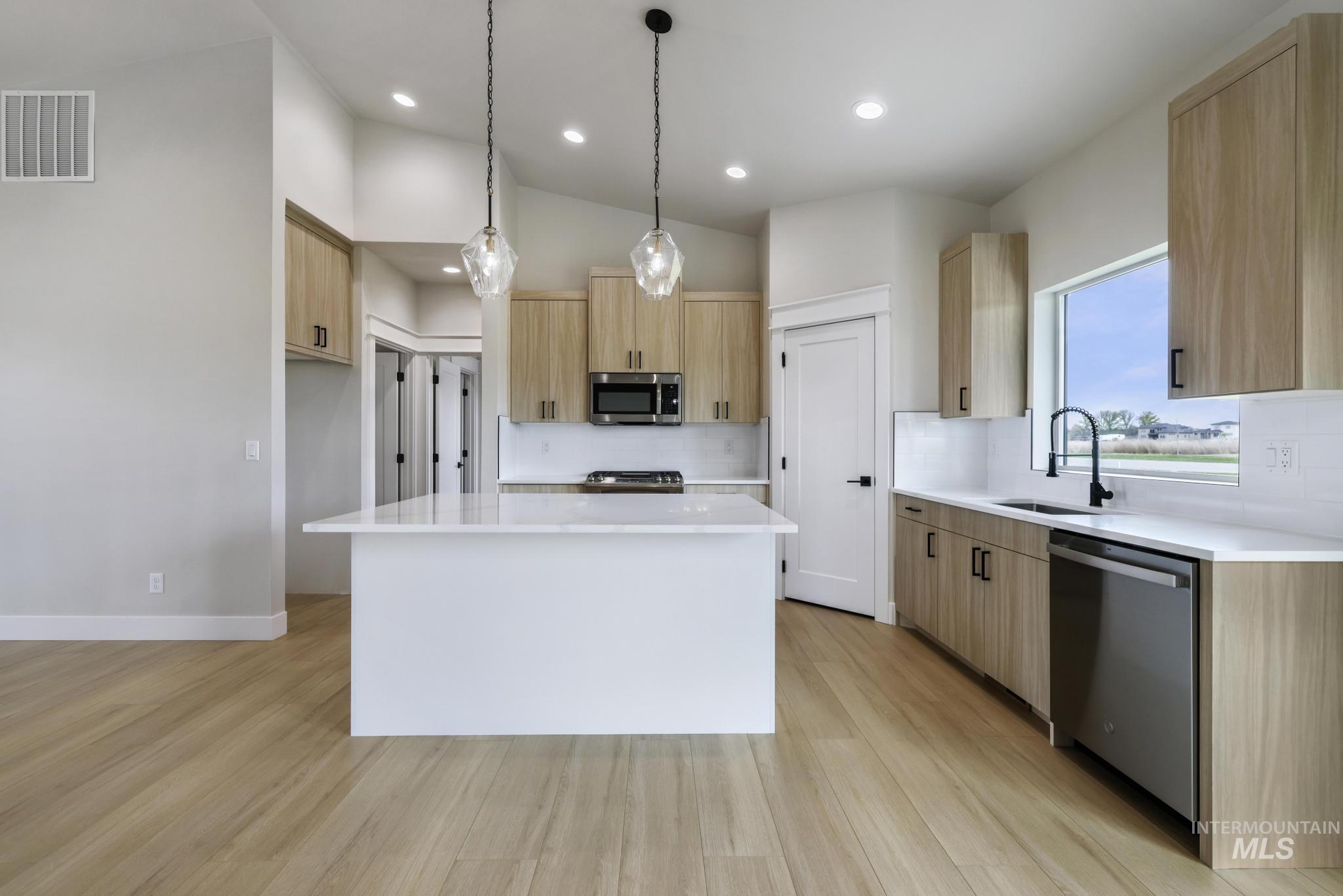 2232 Cattail Drive Property Photo 4