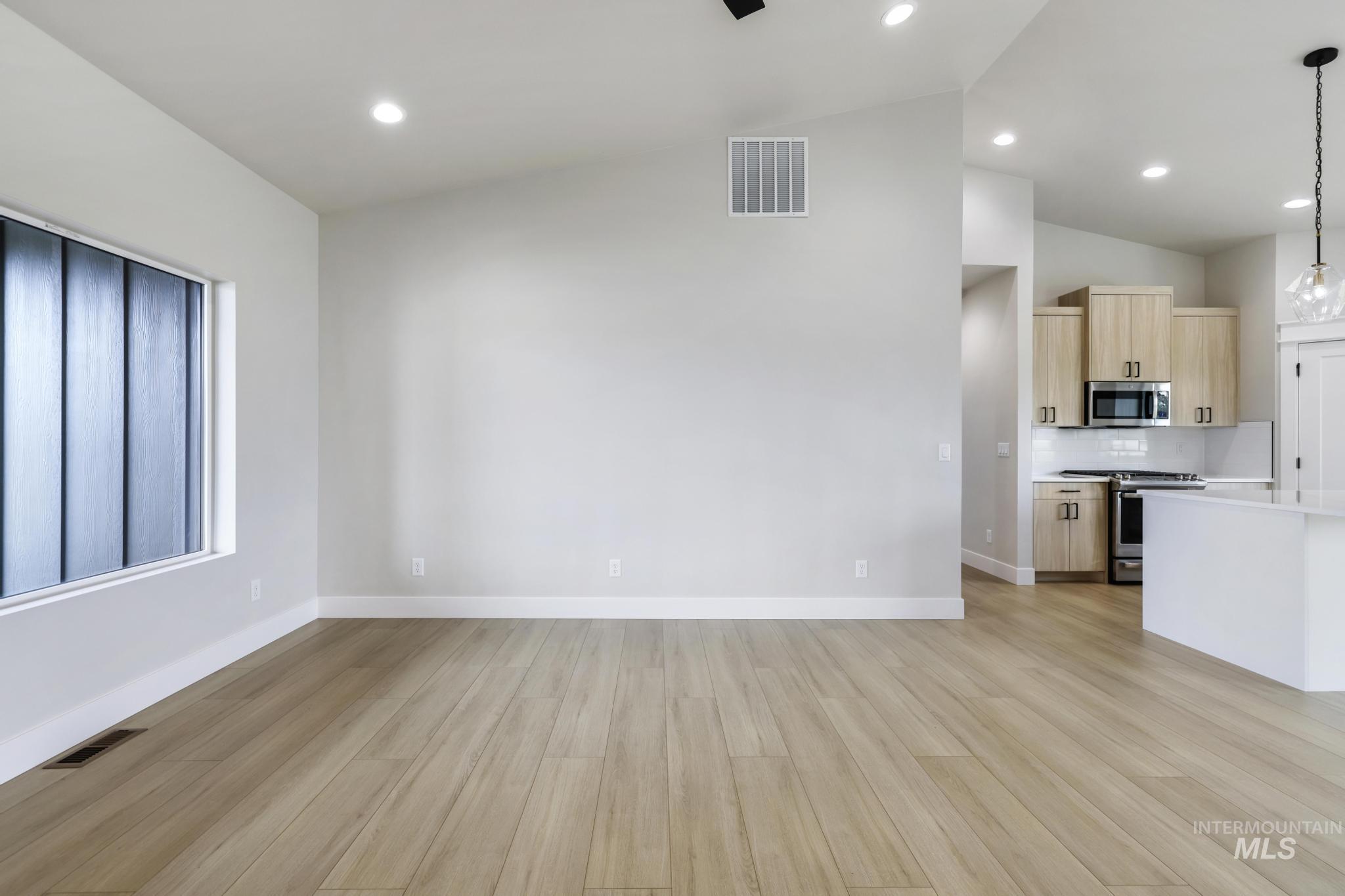 2232 Cattail Drive Property Photo 8